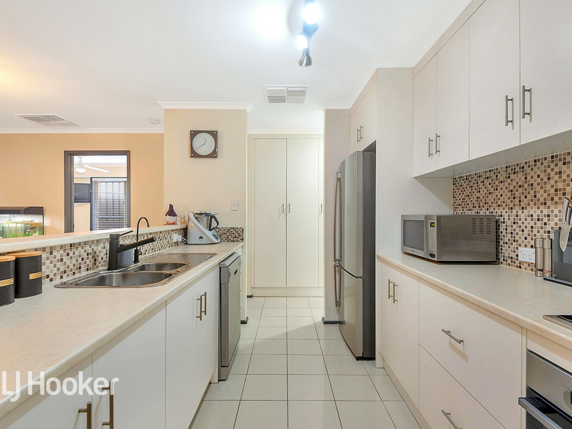 4 Toulon Place, GREENWITH