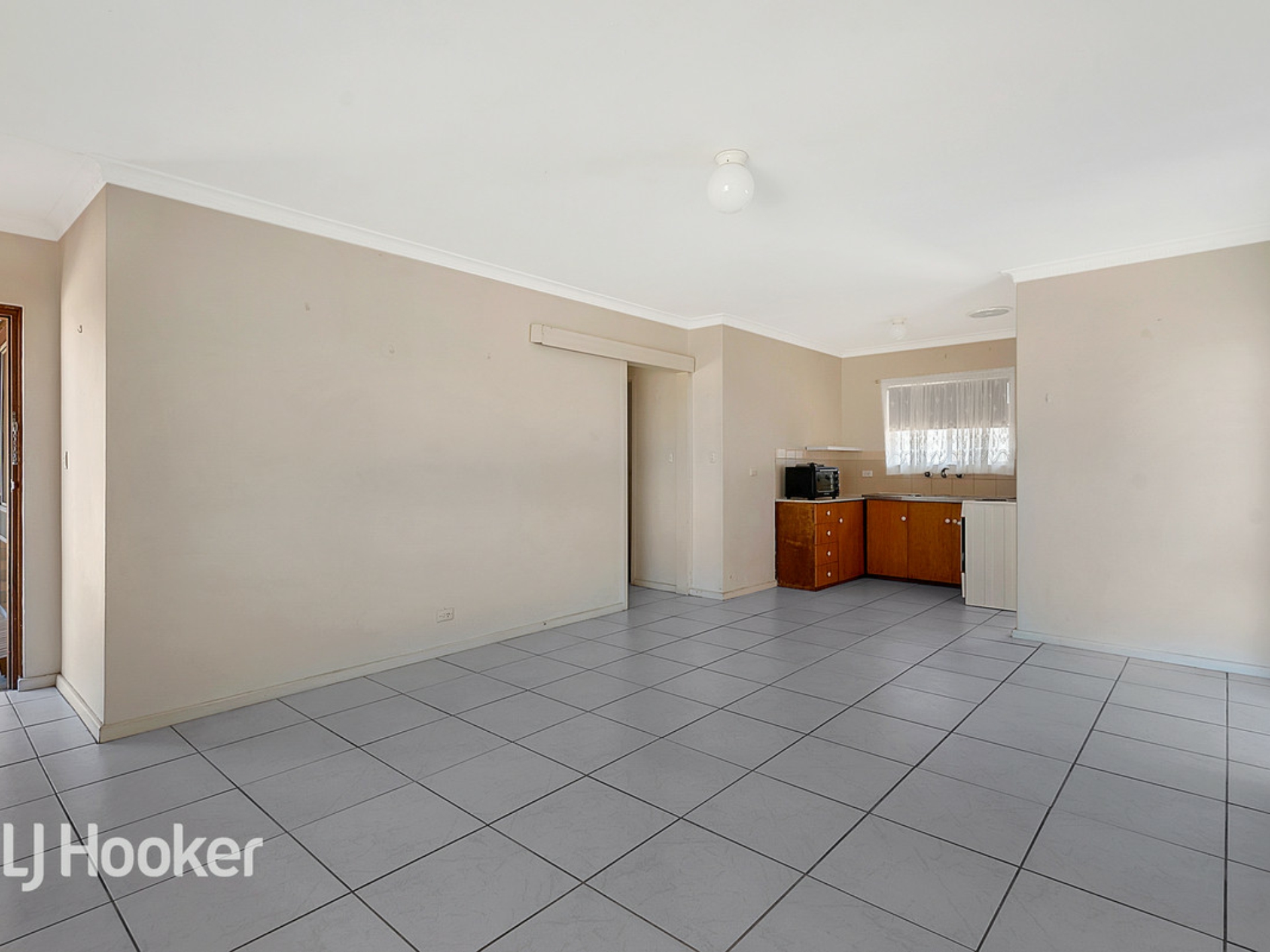 5/6 Commercial Road, SALISBURY