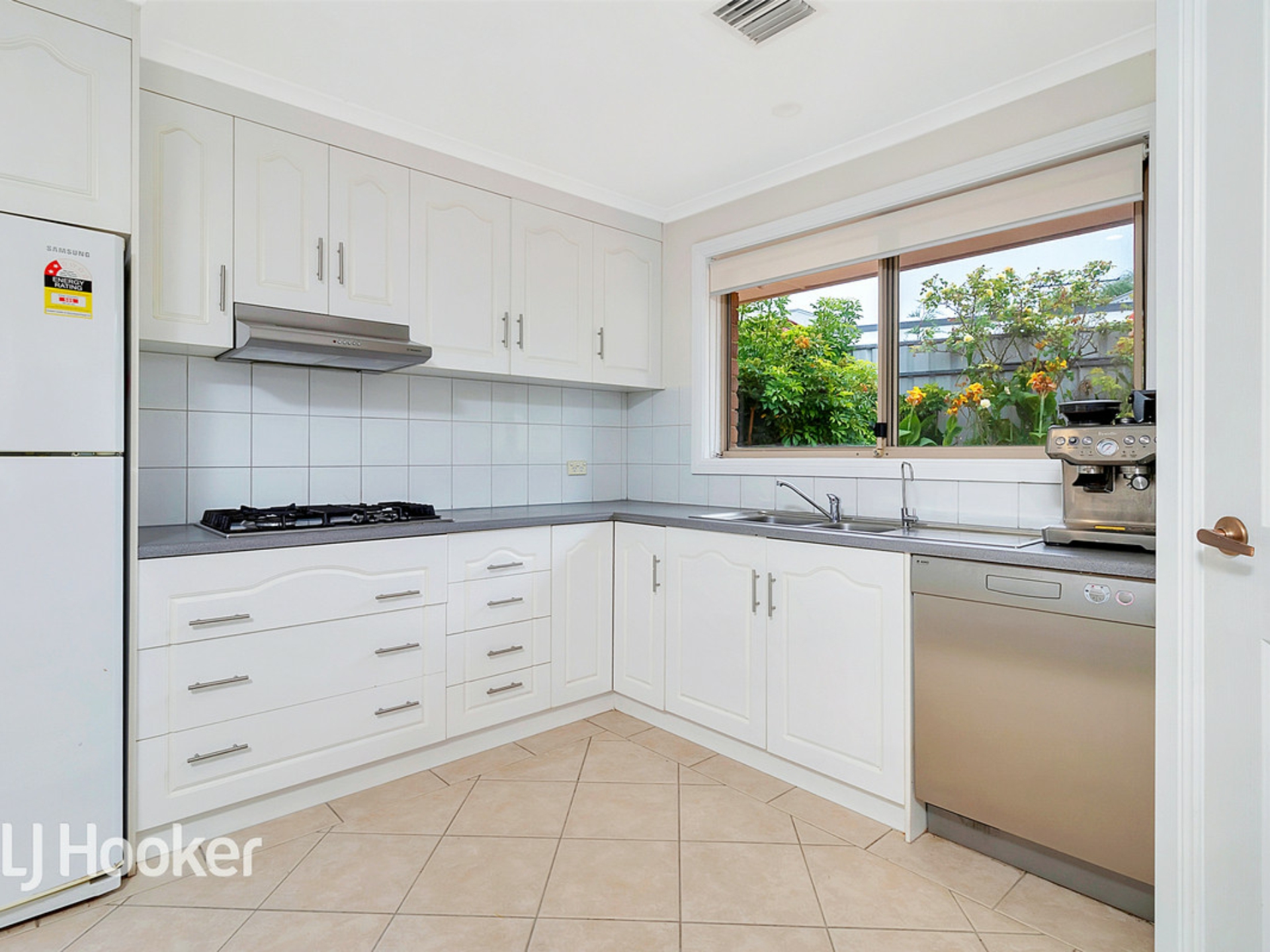 19 Lemon Crescent, GOLDEN GROVE