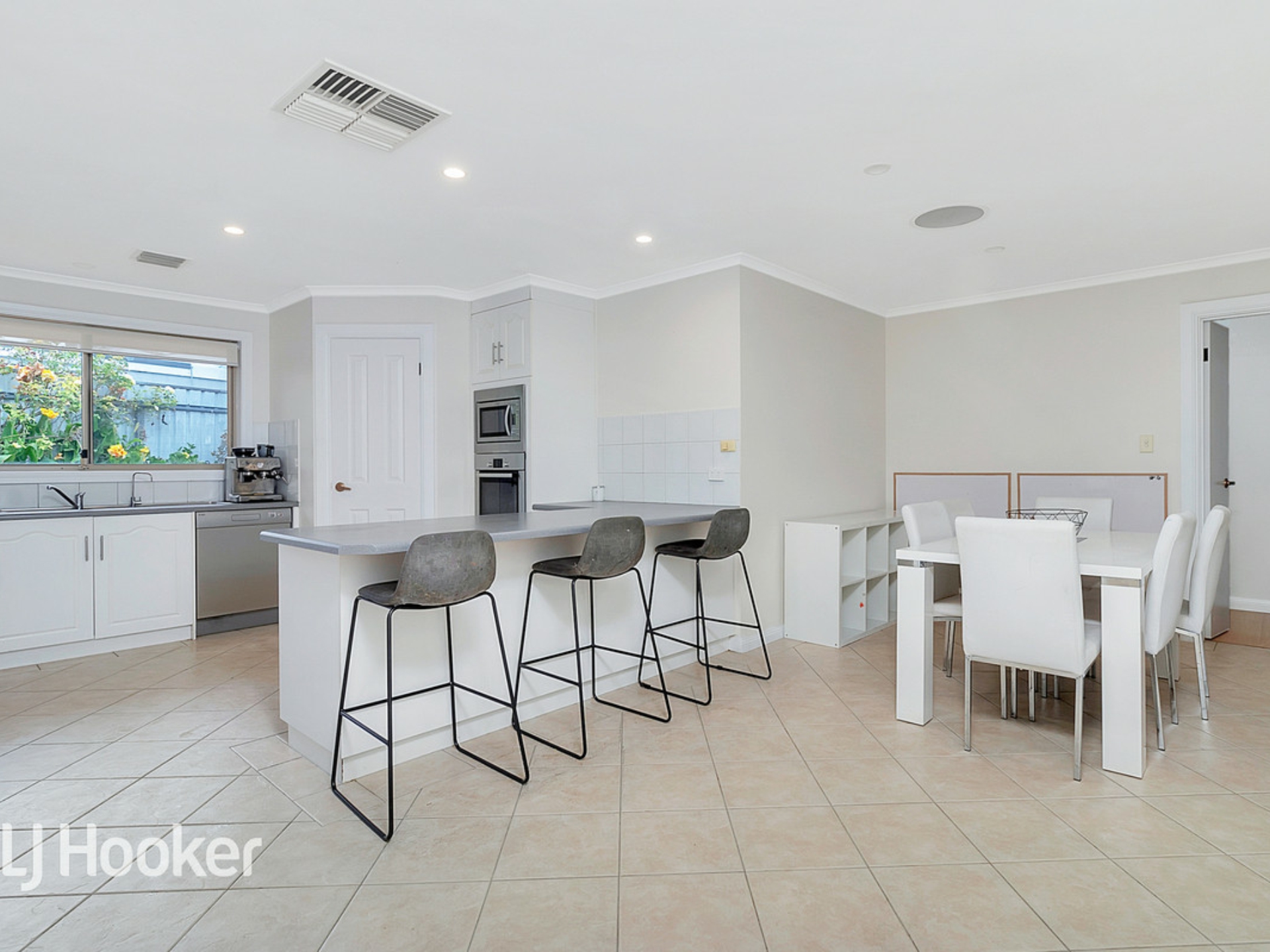 19 Lemon Crescent, GOLDEN GROVE