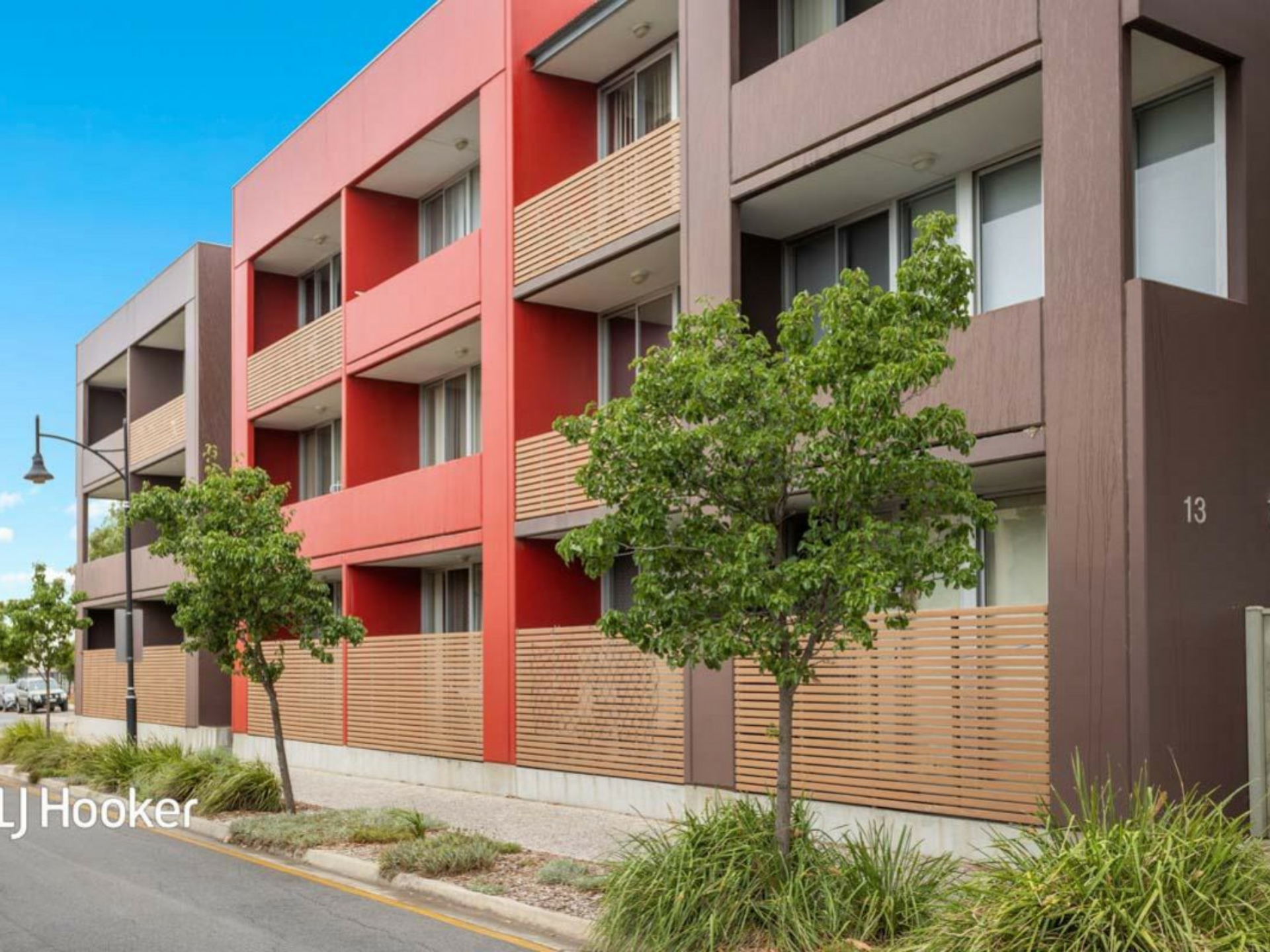 2/13 Yates Street, Mawson Lakes