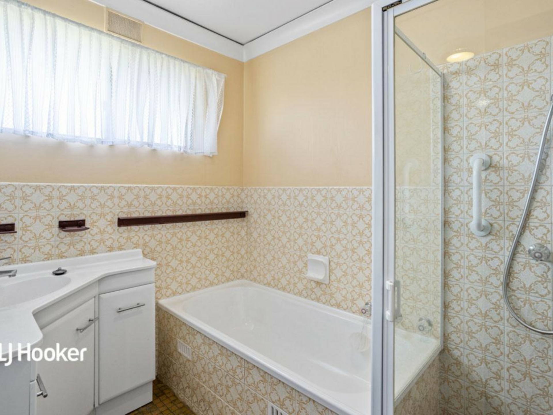28 Hoylake Crescent, FAIRVIEW PARK