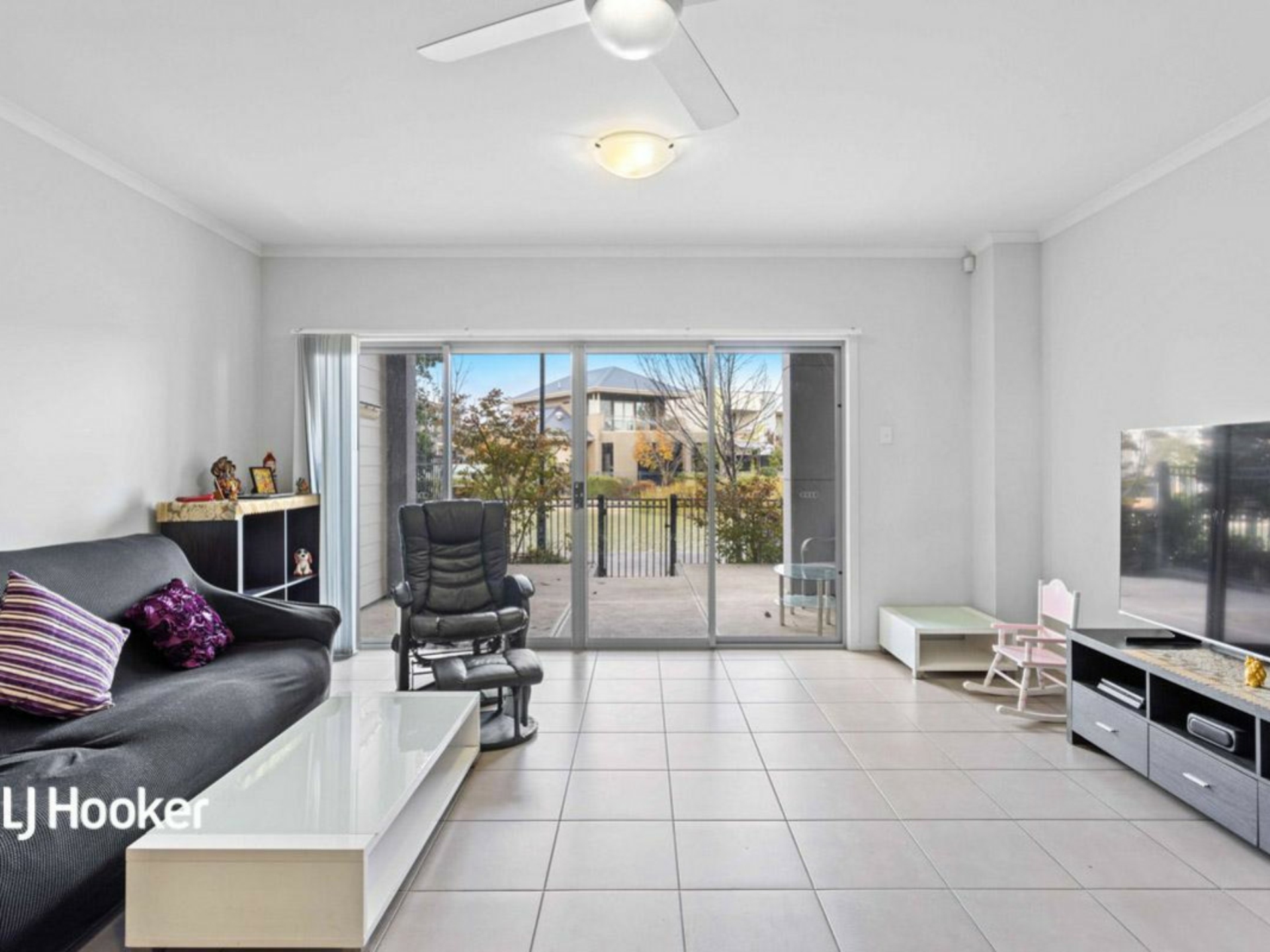 28 Nelson Crescent, MAWSON LAKES