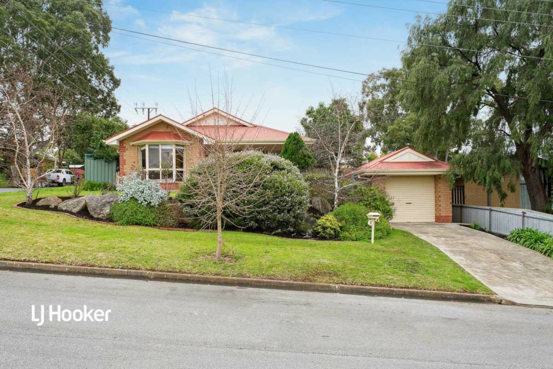 2 Lugarno Street, Redwood Park