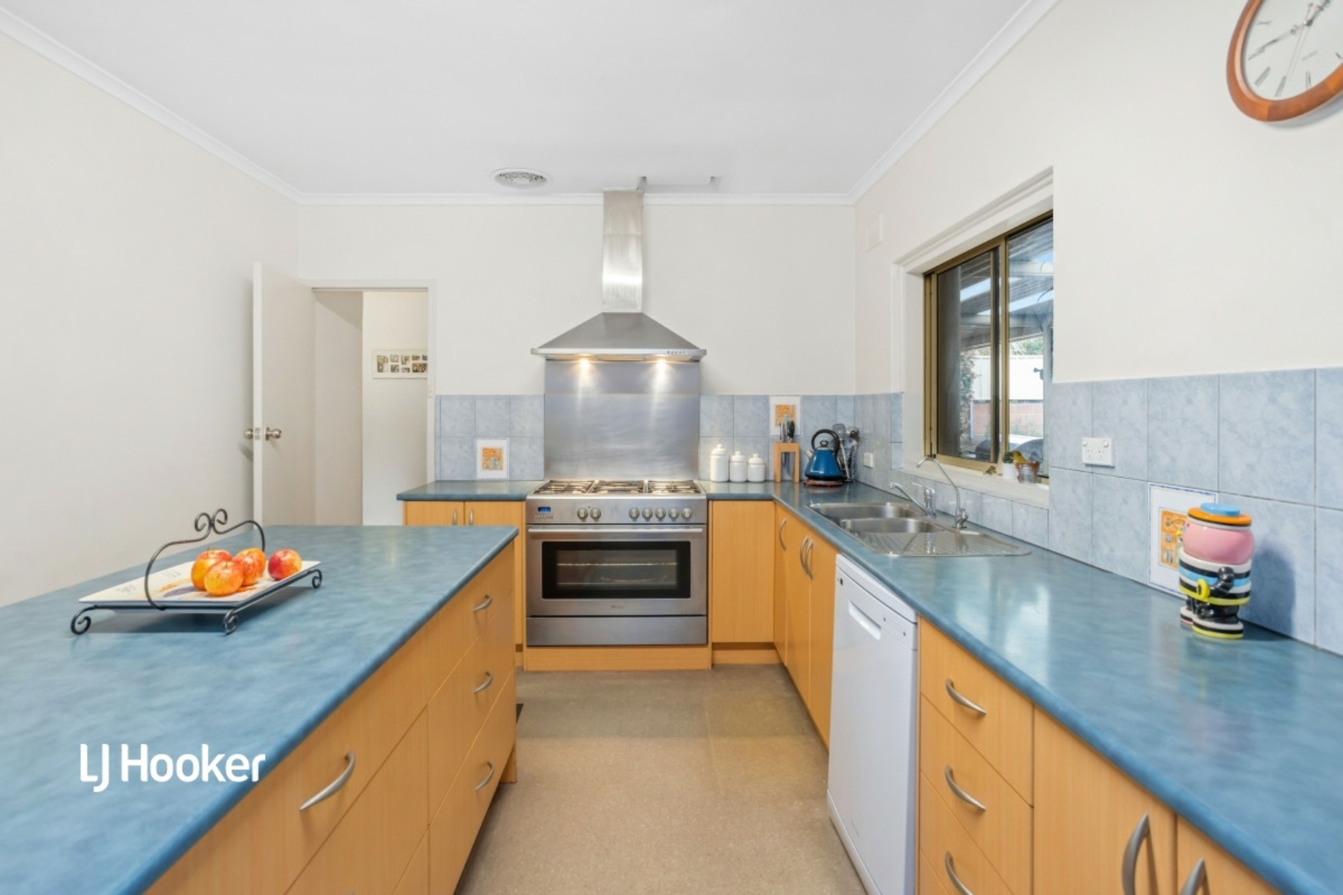 1B Launceston Avenue, BANKSIA PARK