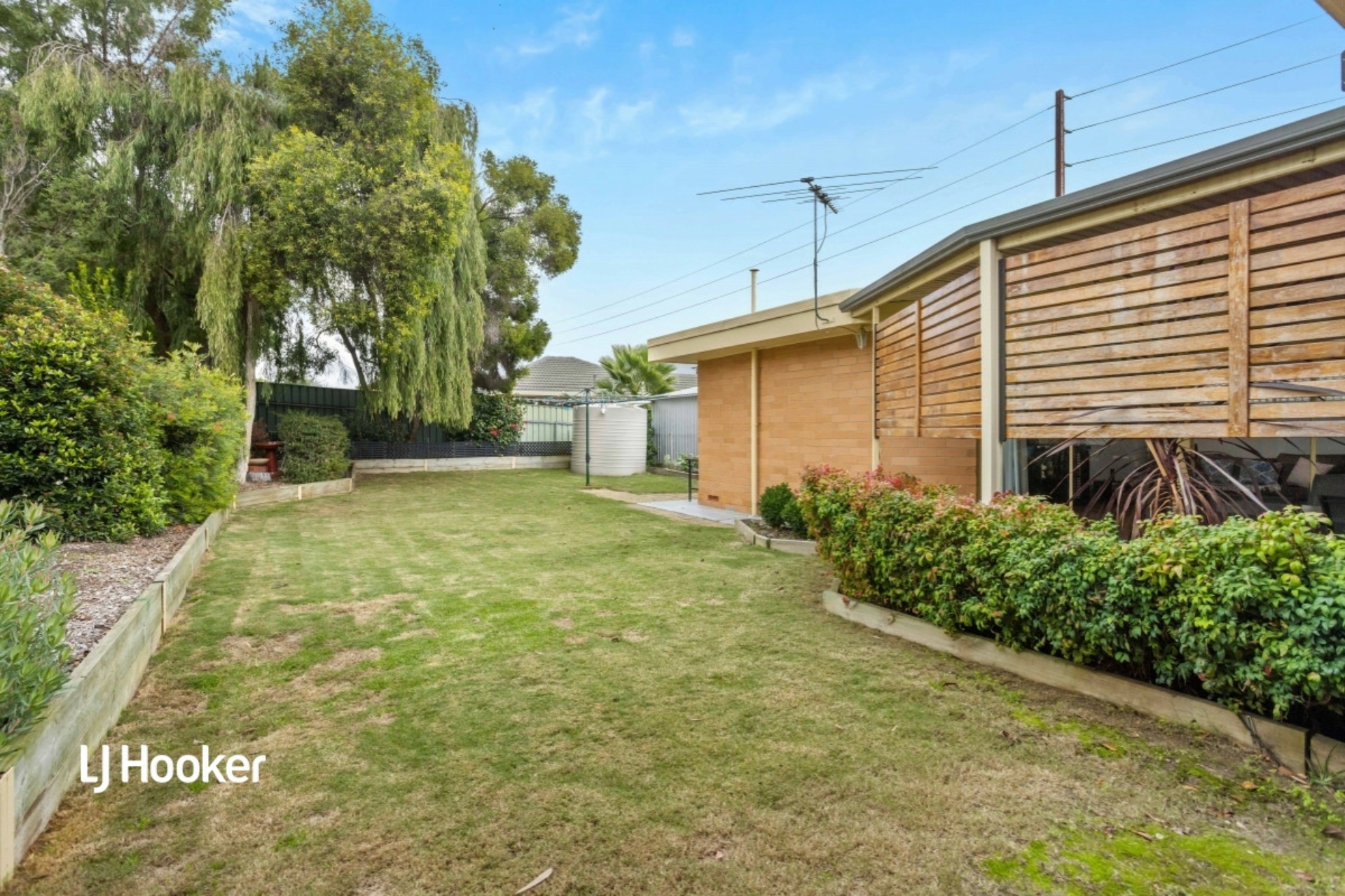 1B Launceston Avenue, BANKSIA PARK