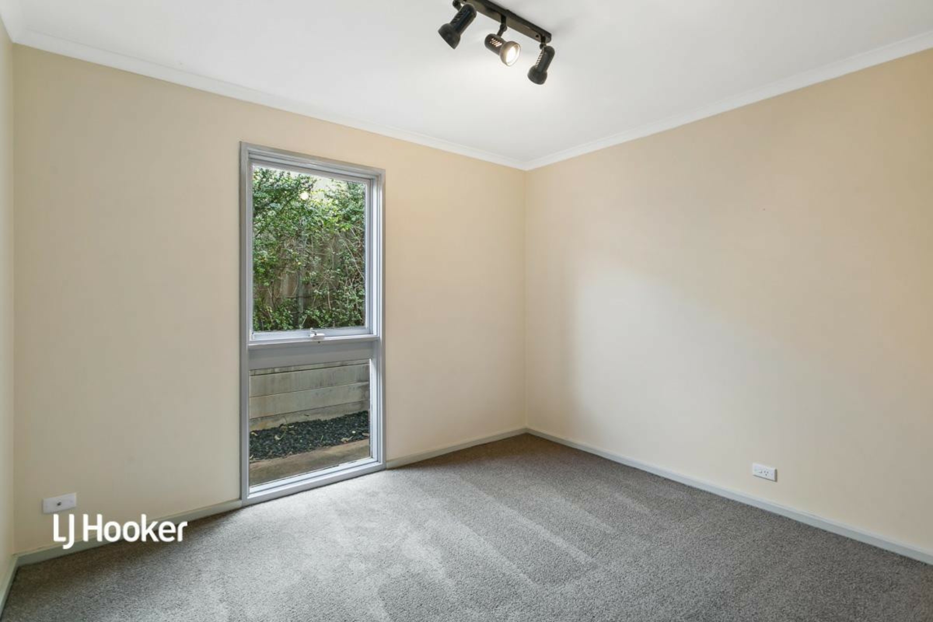 39 Kurrajong Street, SURREY DOWNS
