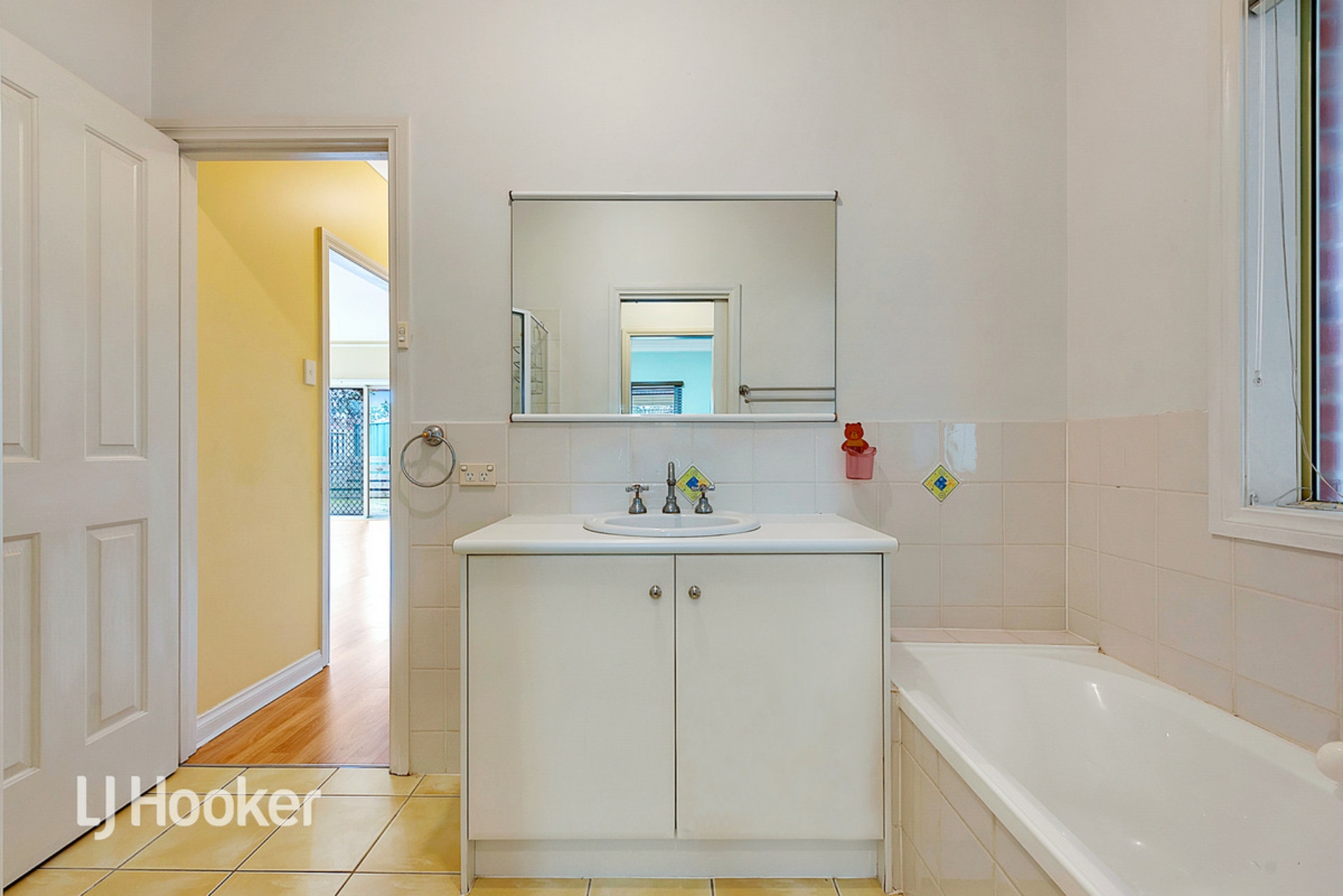 2 Elder Circuit, MAWSON LAKES