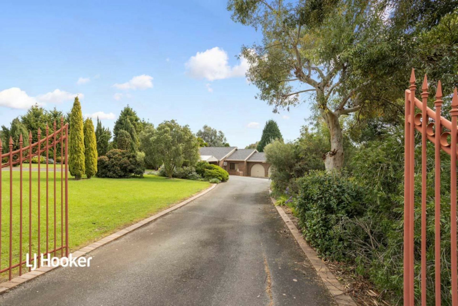132 Green Valley Drive, GREENWITH