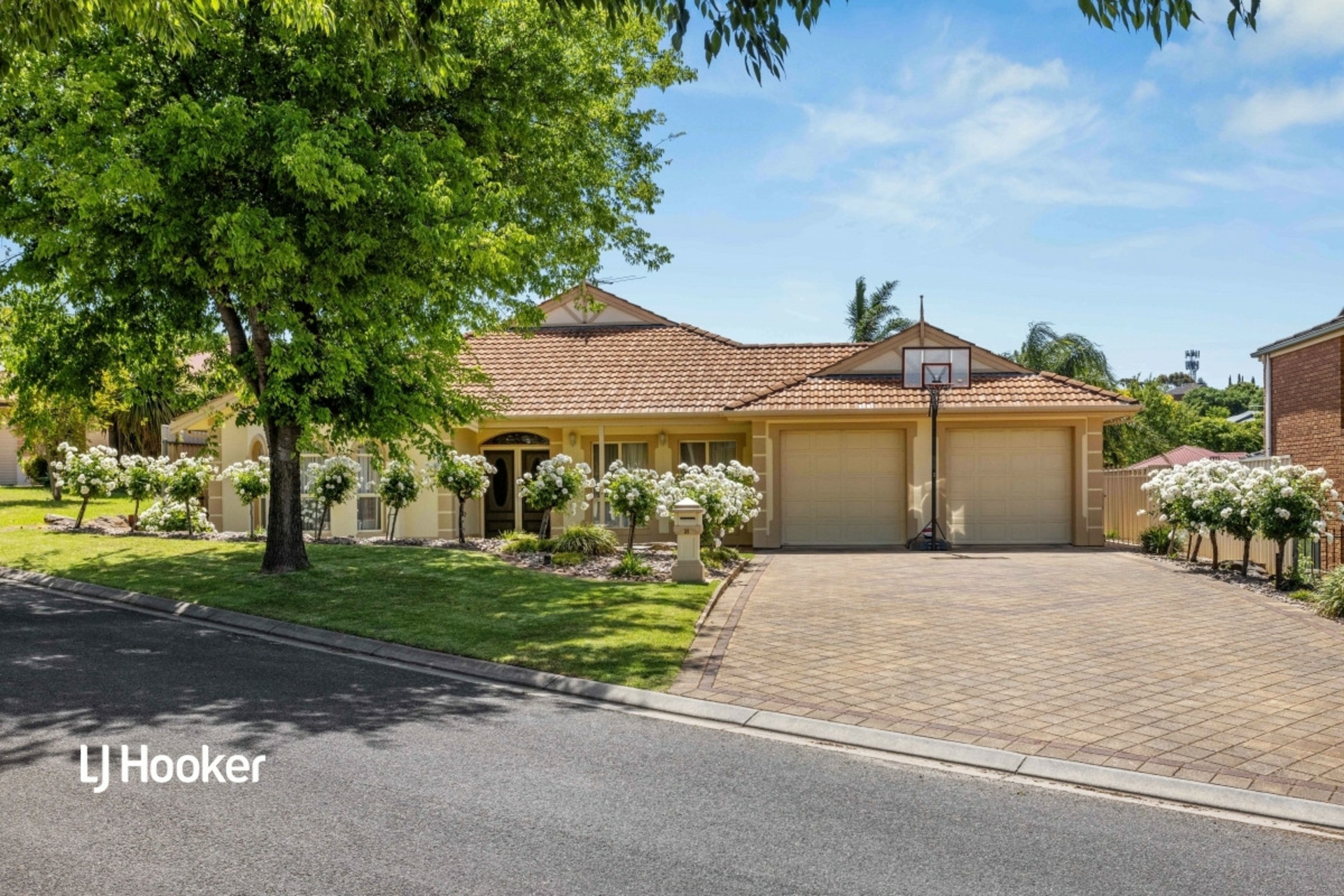 21 Silcock Circuit Greenwith SA Property Details LJ Hooker