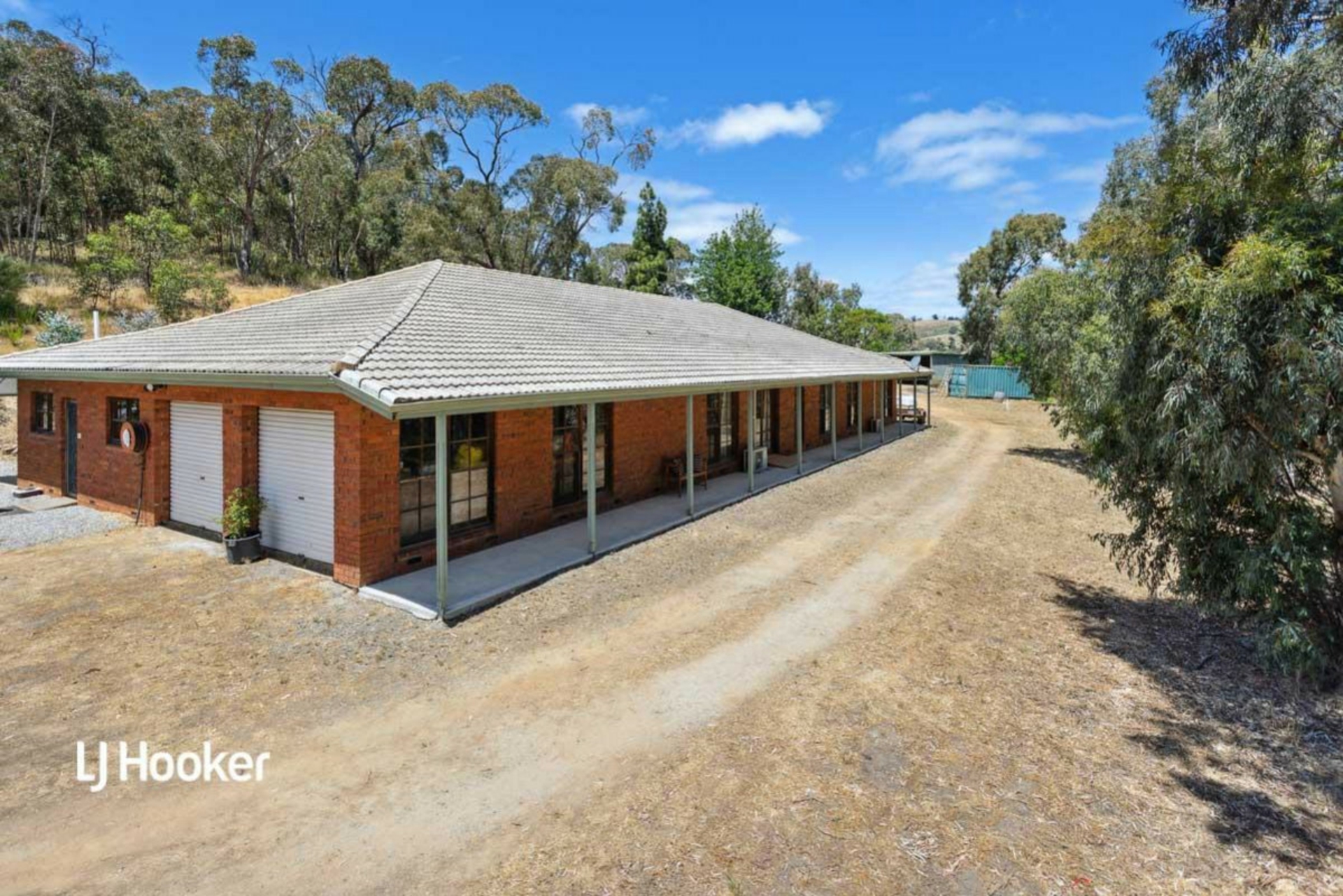 197 Tippett Road, CHAIN OF PONDS