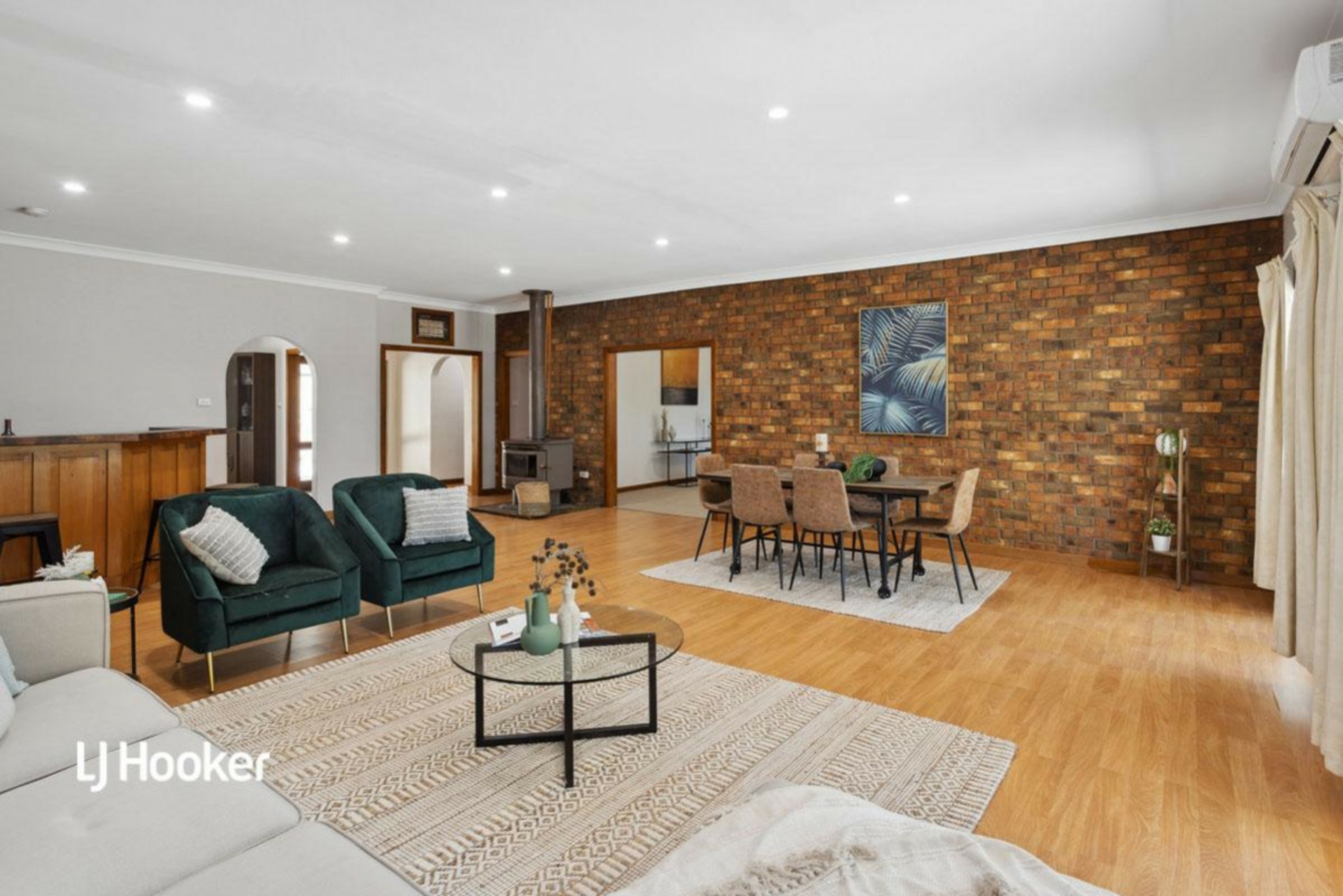 197 Tippett Road, CHAIN OF PONDS