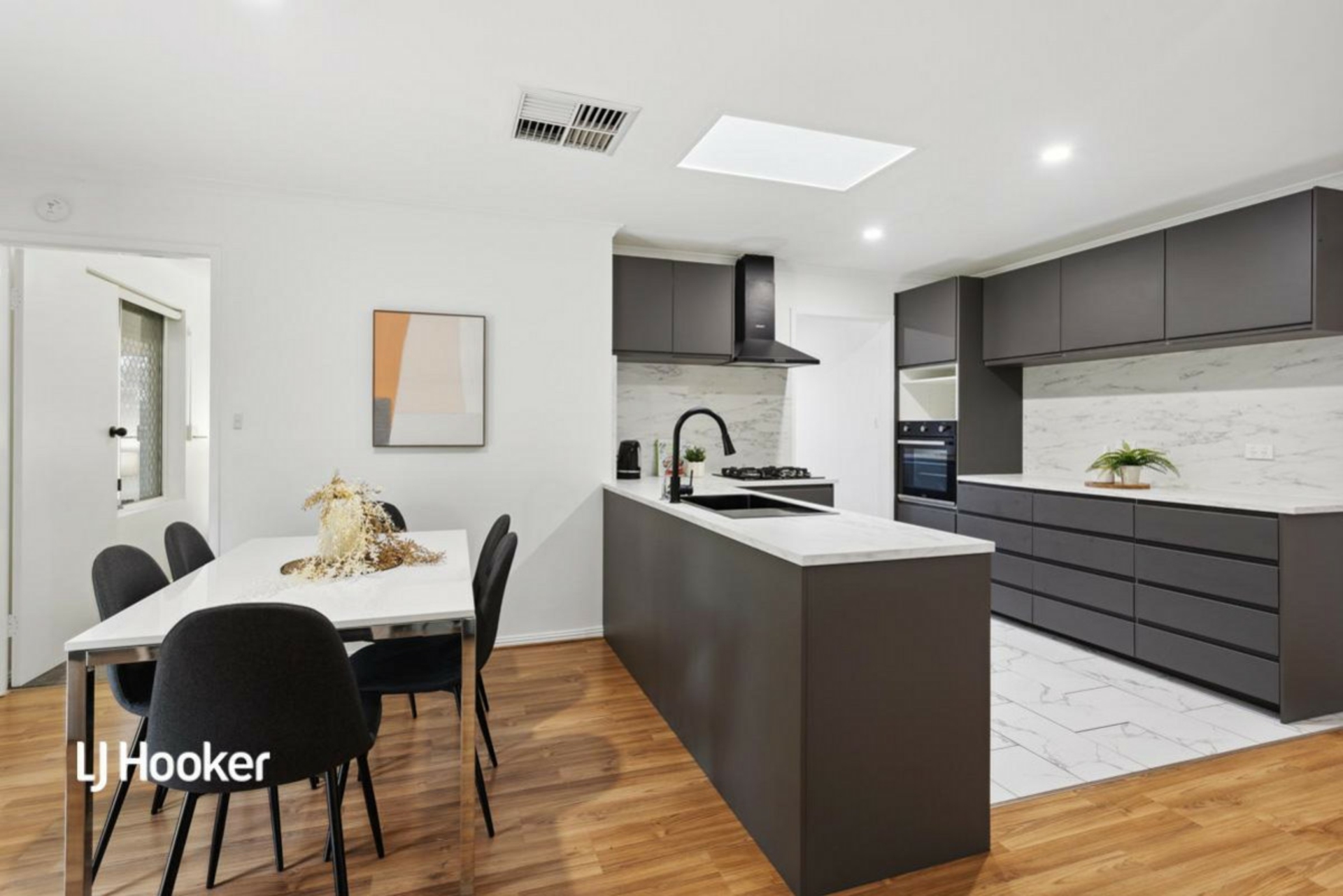 6 Homestead Drive, HILLBANK