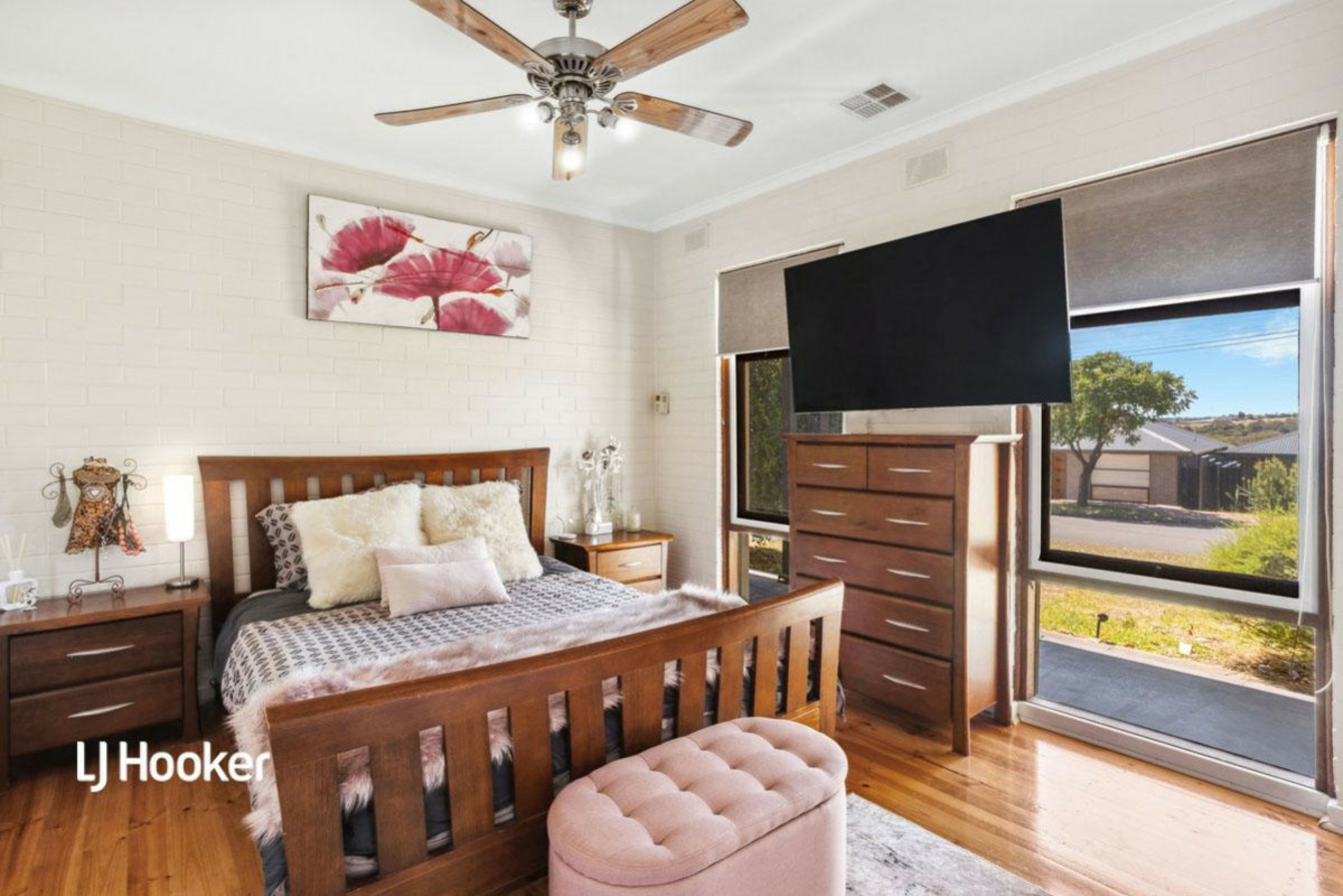 19 Sunnyview Crescent Ridgehaven SA House for Sale LJ Hooker