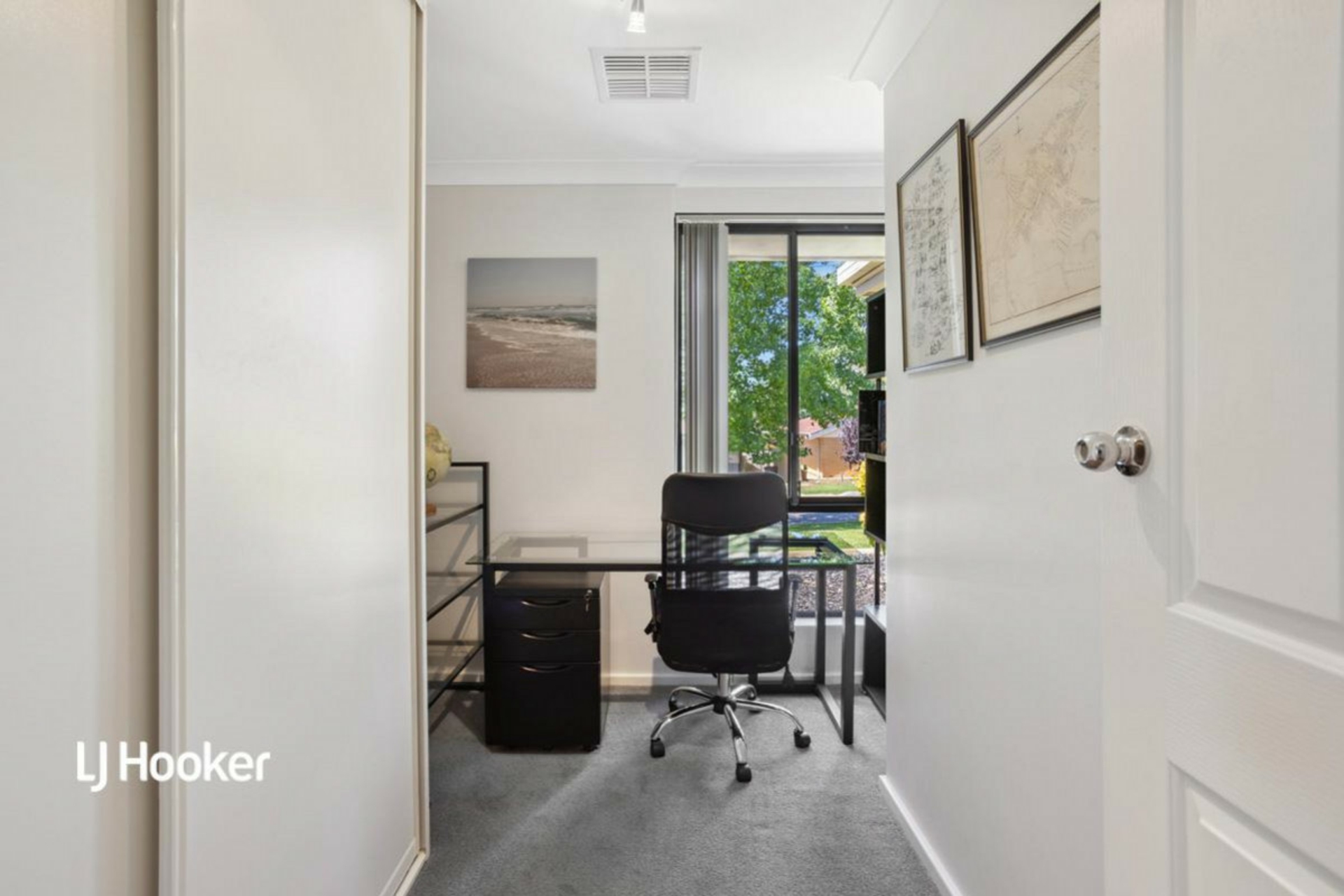 3 Lydia Avenue, SURREY DOWNS