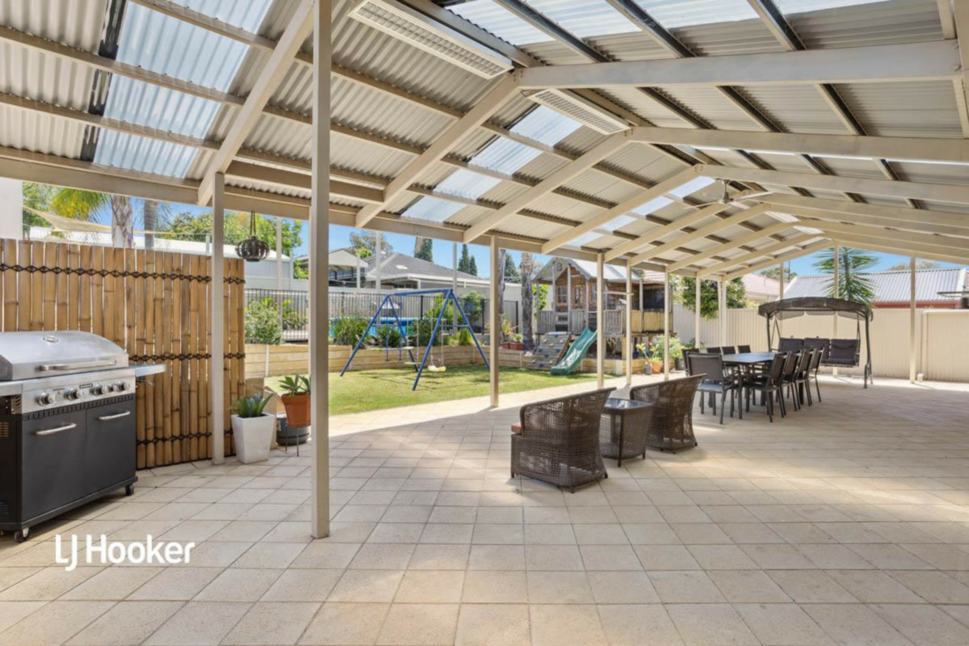 3 Lydia Avenue, SURREY DOWNS