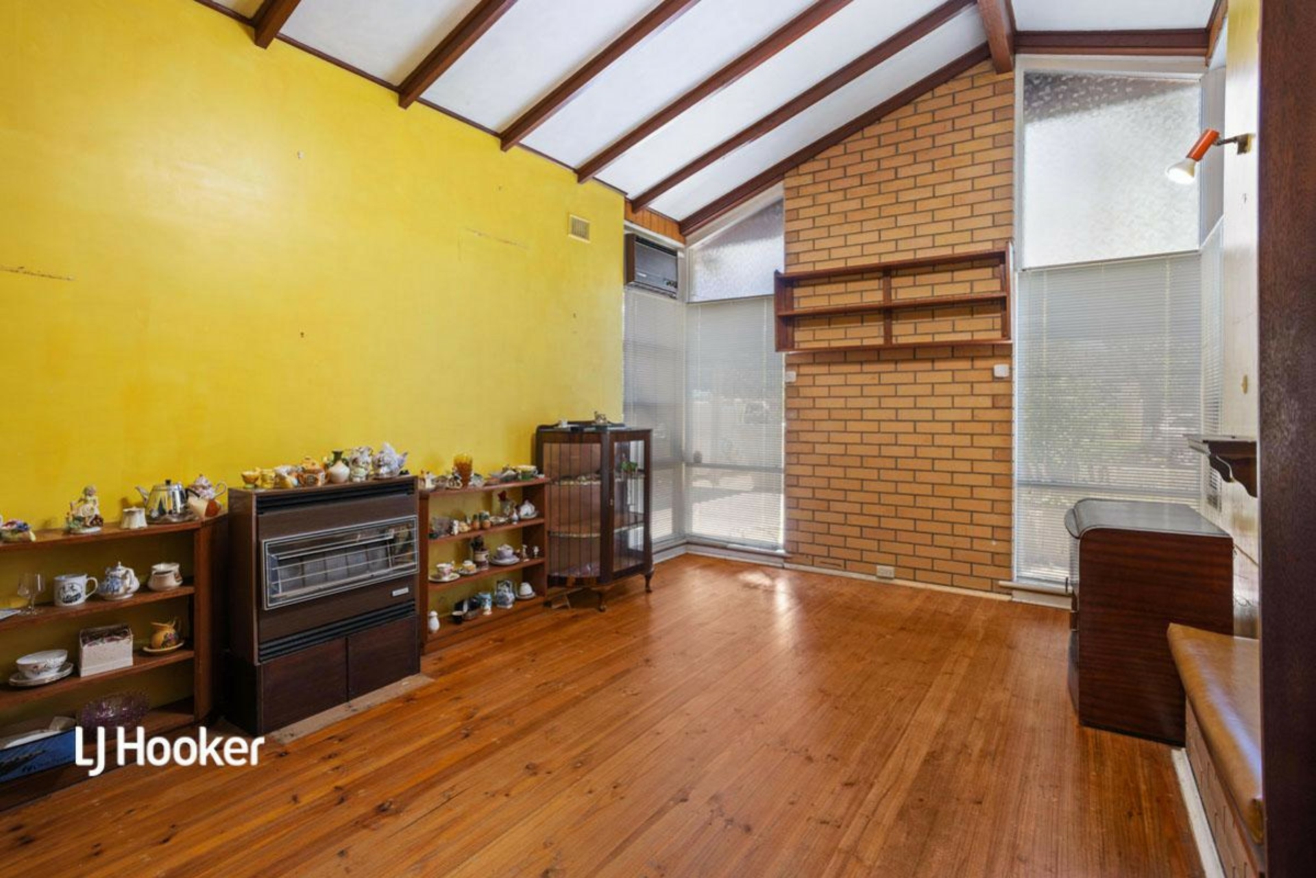 11 Gothic Drive, PARADISE