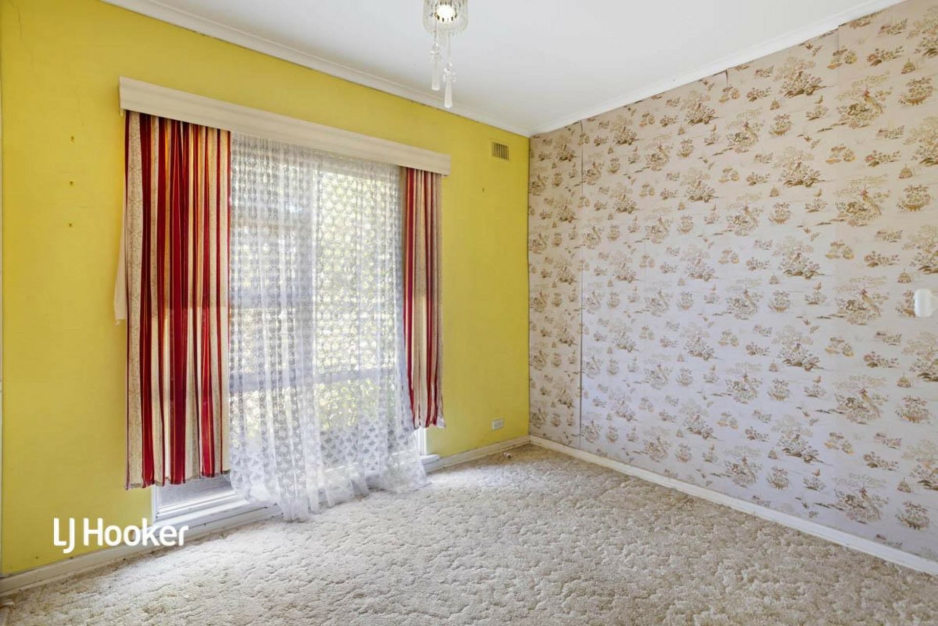 11 Gothic Drive, PARADISE
