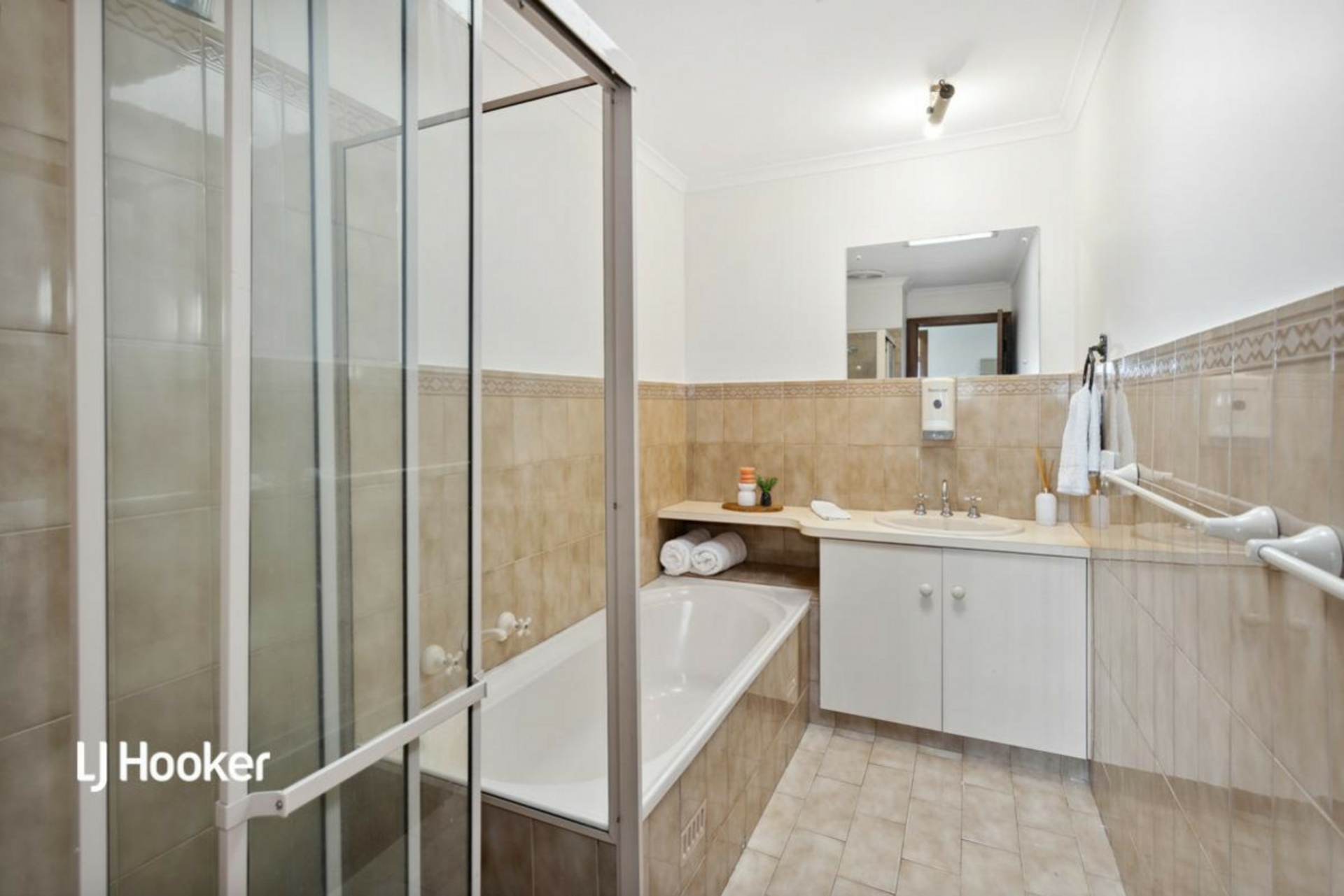 2/718 Lower North East Road, PARADISE