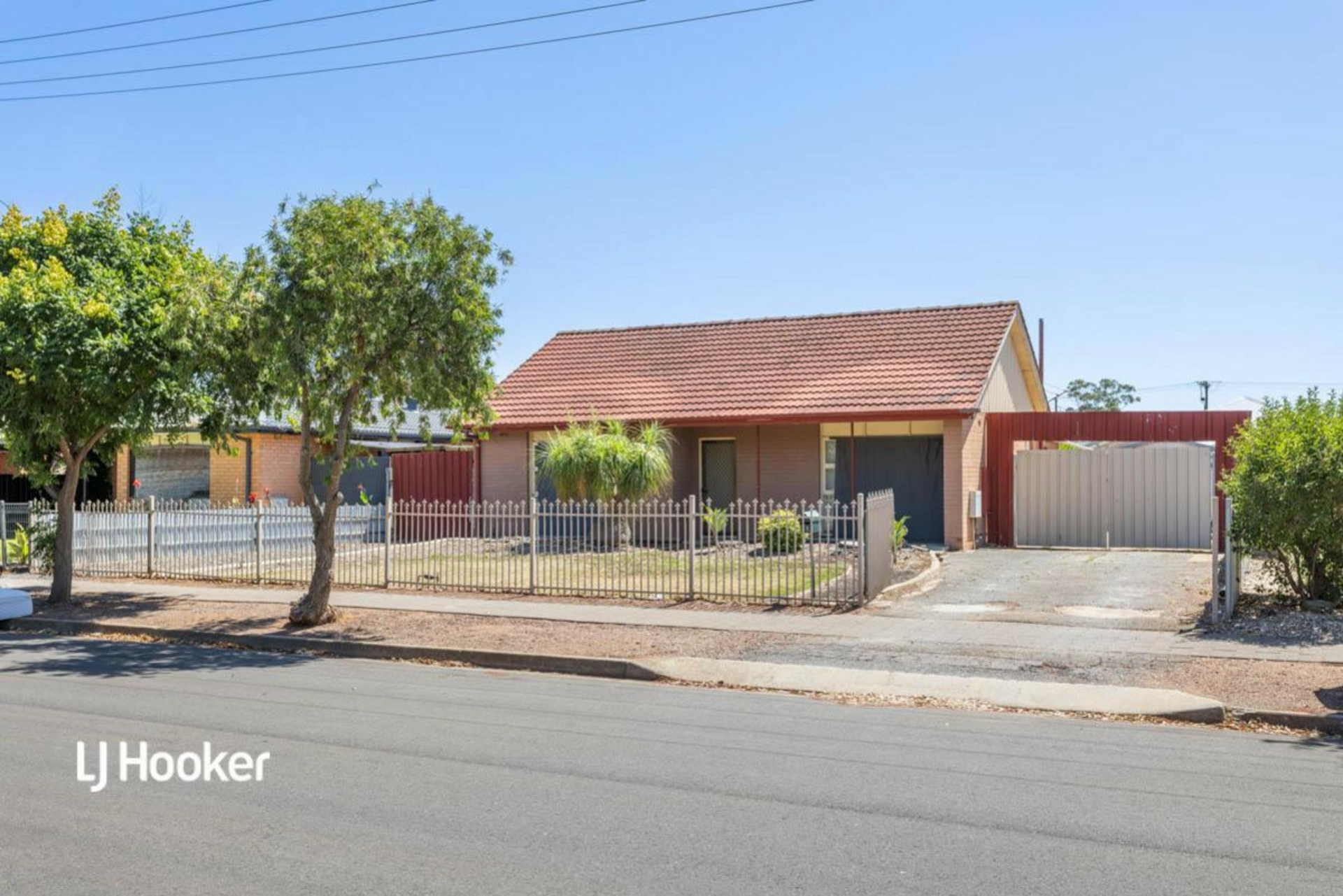 28 Vincent Road Smithfield Plains SA House for Sale LJ Hooker