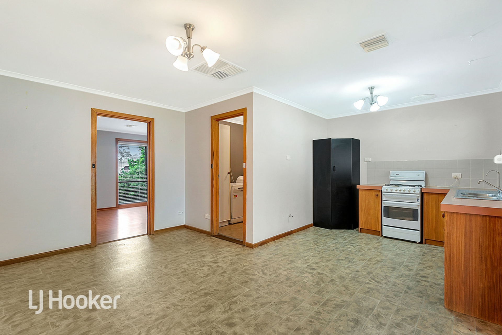 132 Andrew Smith Drive Parafield Gardens SA Property Details LJ Hooker