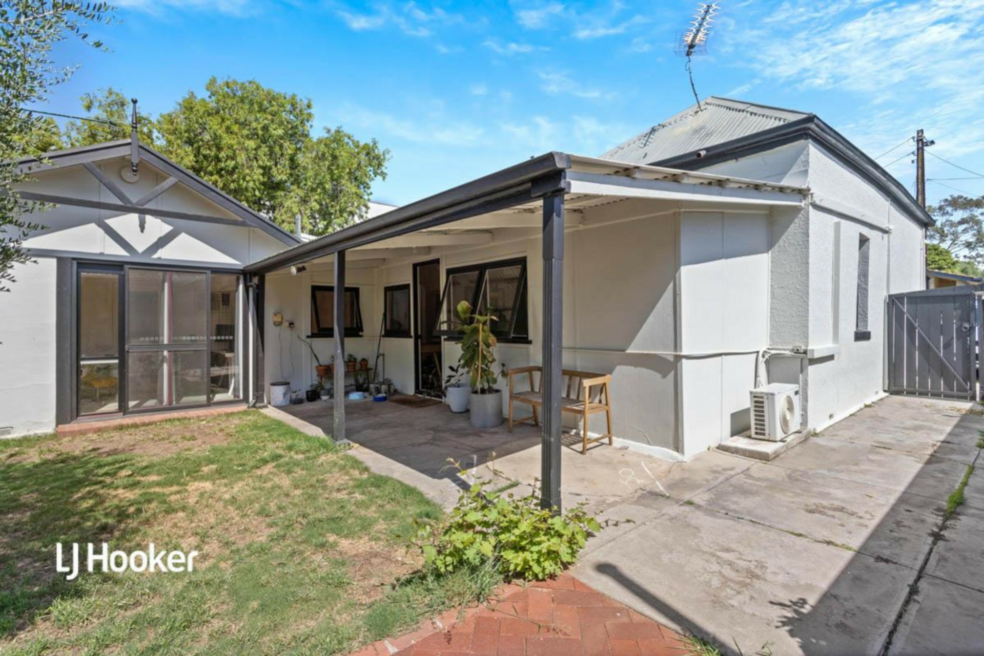 8 Osmond Terrace, FULLARTON