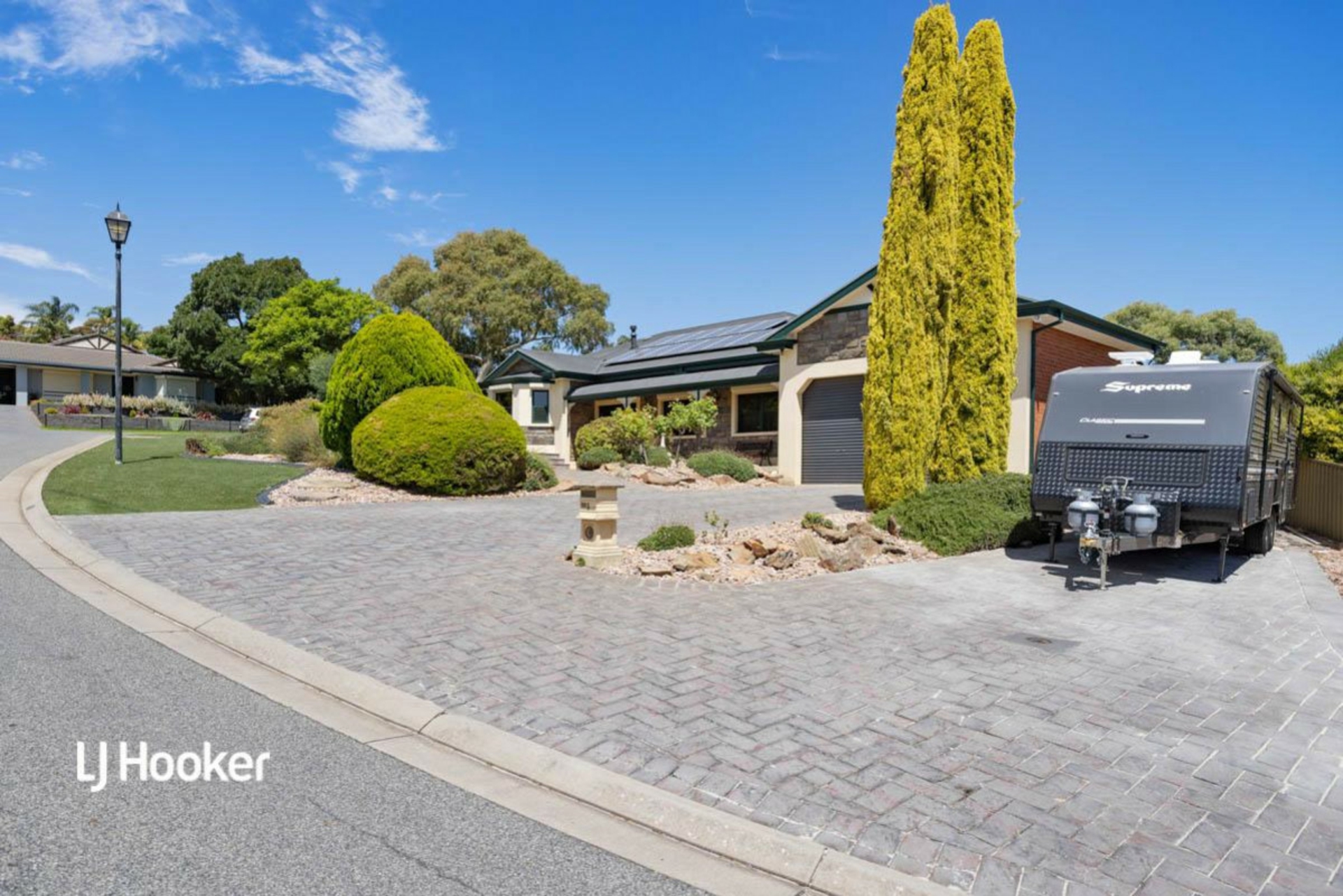 1 Crest Court, Gulfview Heights