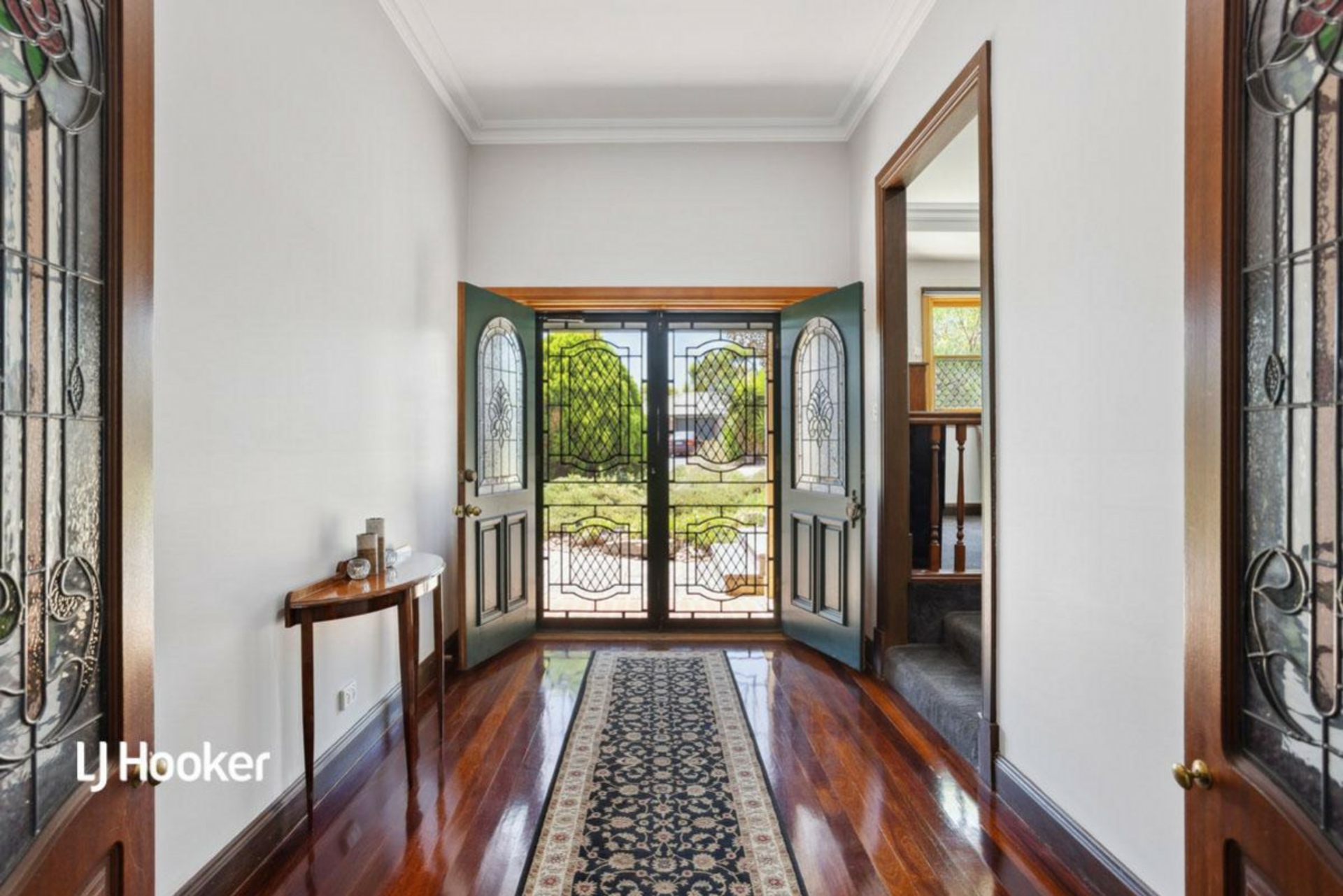 1 Crest Court, Gulfview Heights