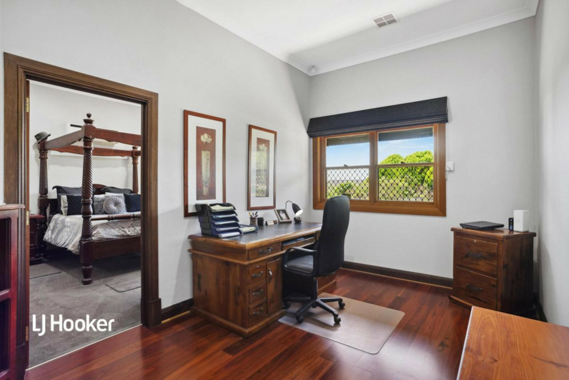1 Crest Court, Gulfview Heights