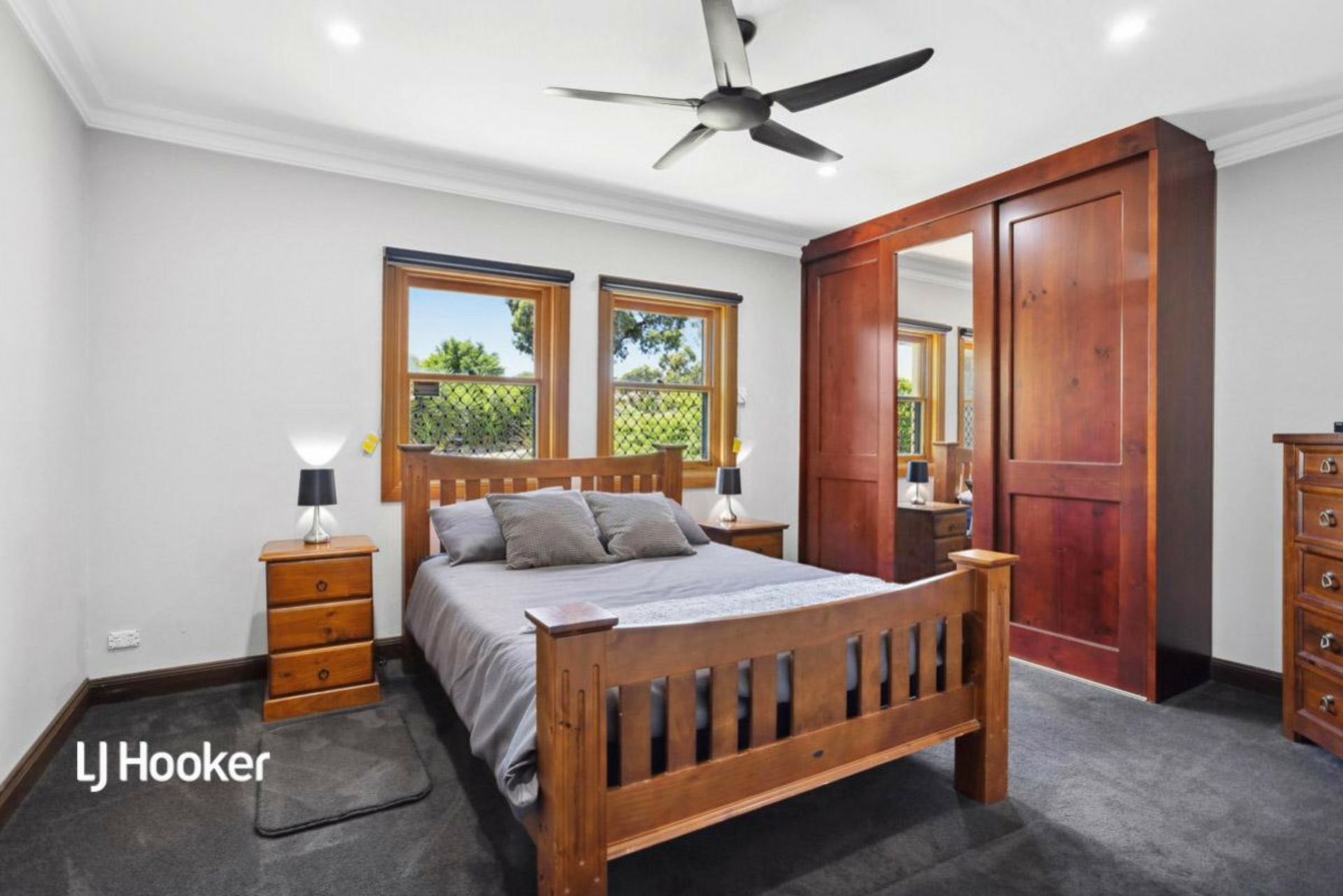 1 Crest Court, Gulfview Heights