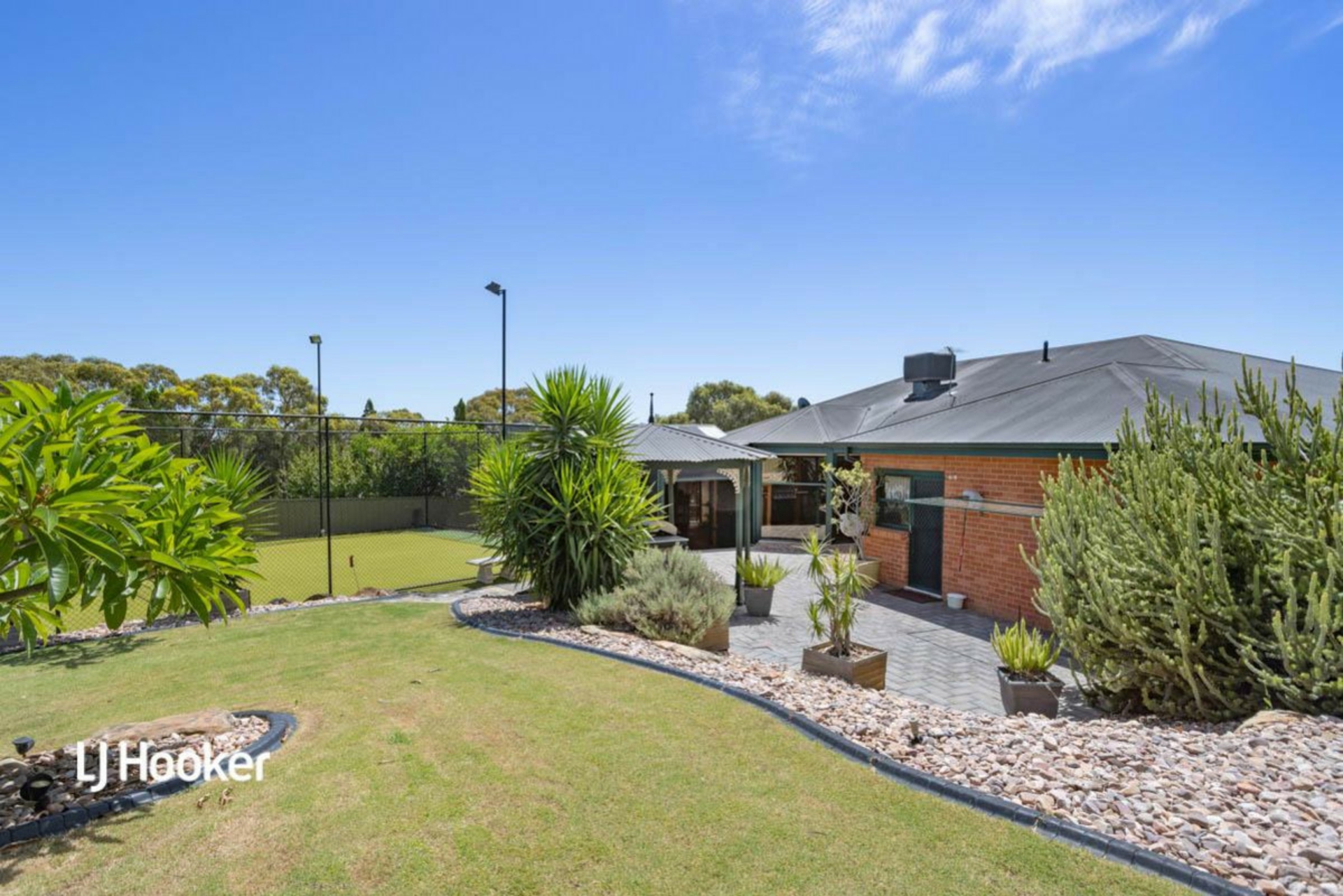 1 Crest Court, Gulfview Heights
