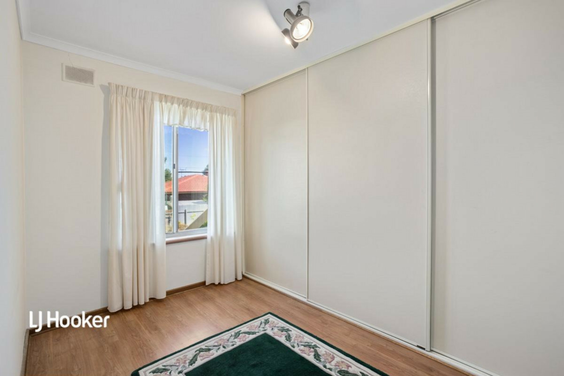 28 Hoylake Crescent, FAIRVIEW PARK