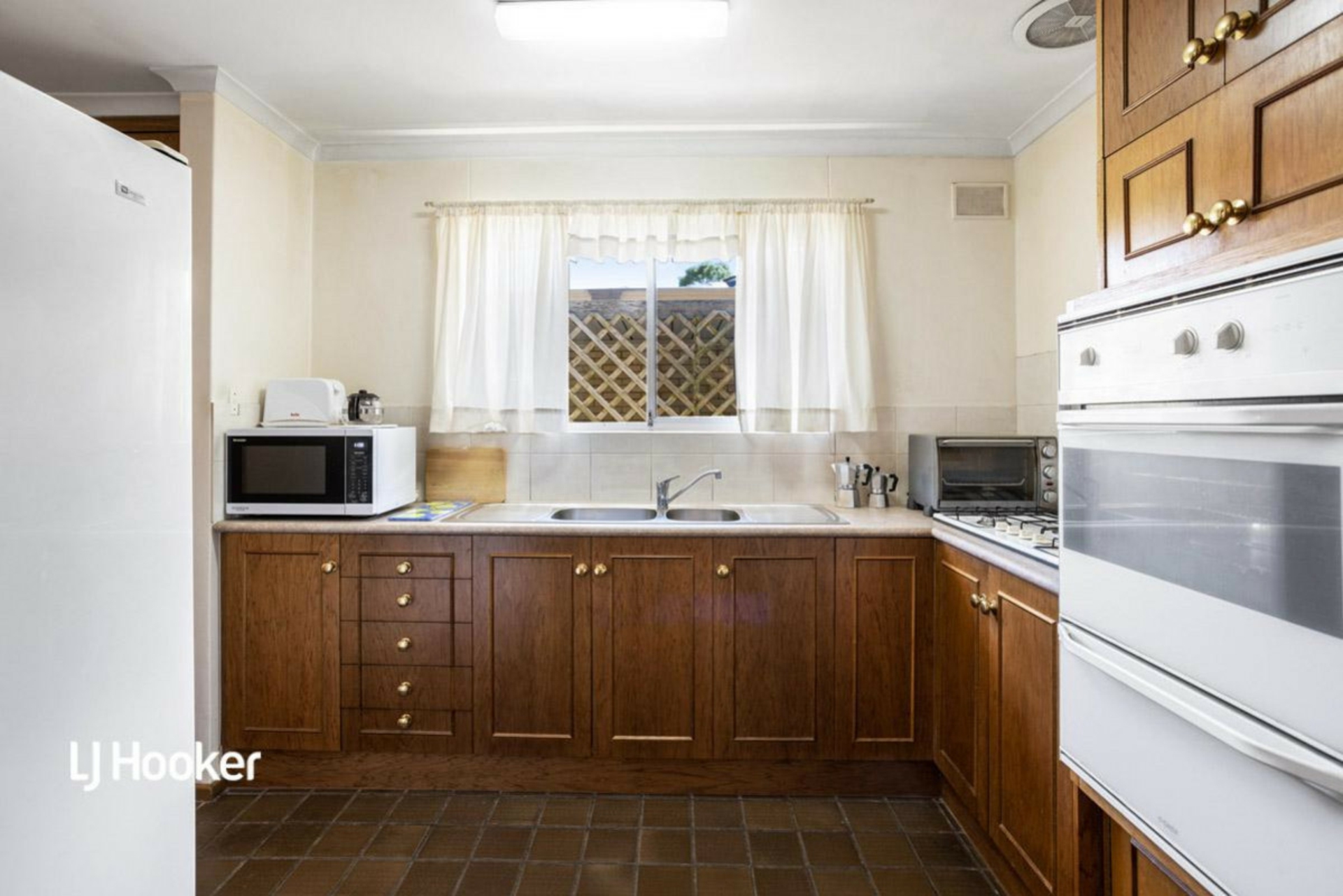 28 Hoylake Crescent, FAIRVIEW PARK