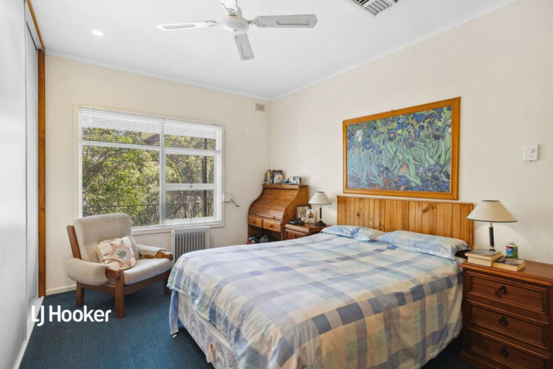 77 Rutherglen Avenue, VALLEY VIEW