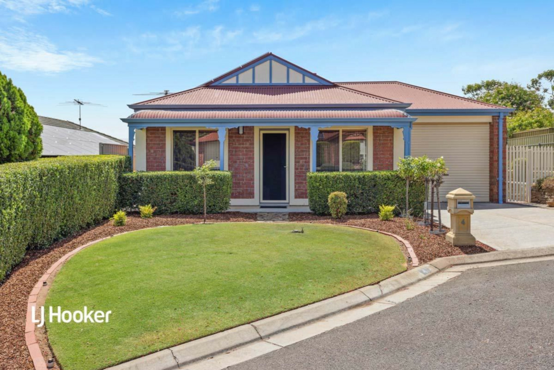4 Crown Court, GULFVIEW HEIGHTS