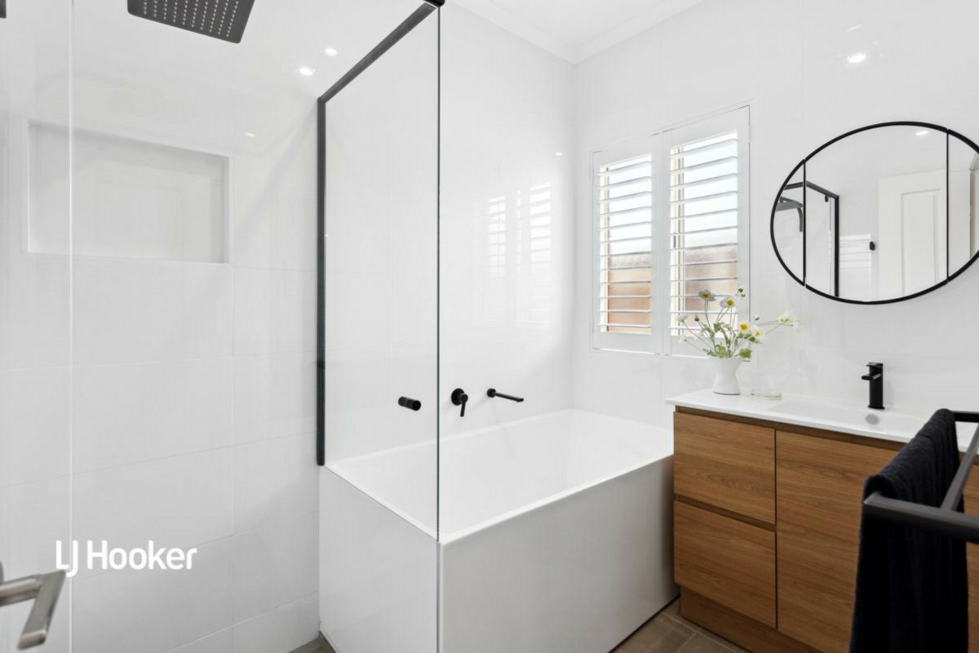 4 Crown Court, GULFVIEW HEIGHTS