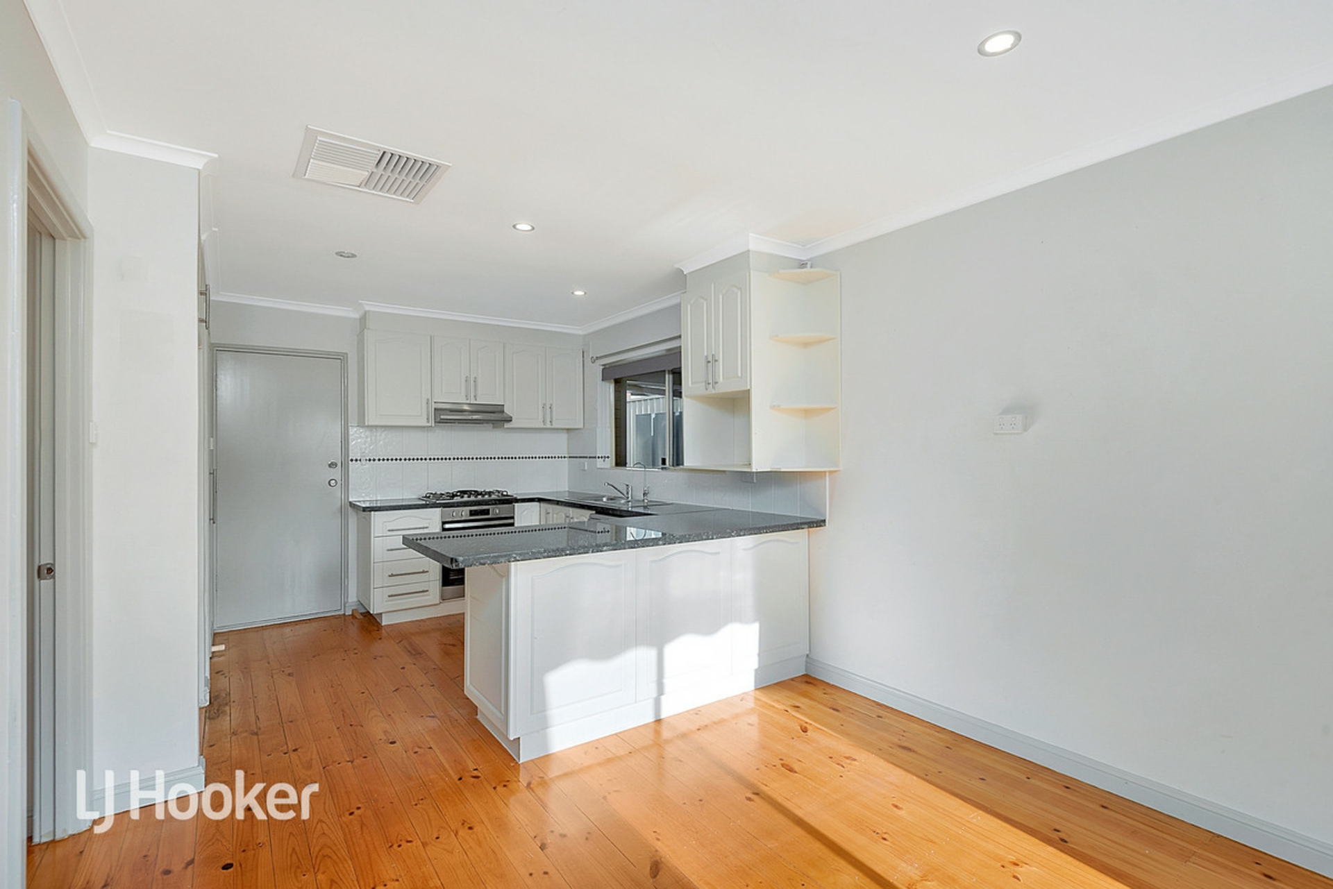 26 Robert Court, PARA HILLS
