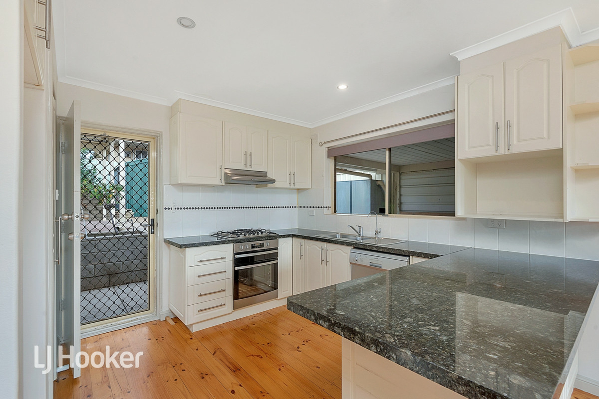 26 Robert Court, PARA HILLS