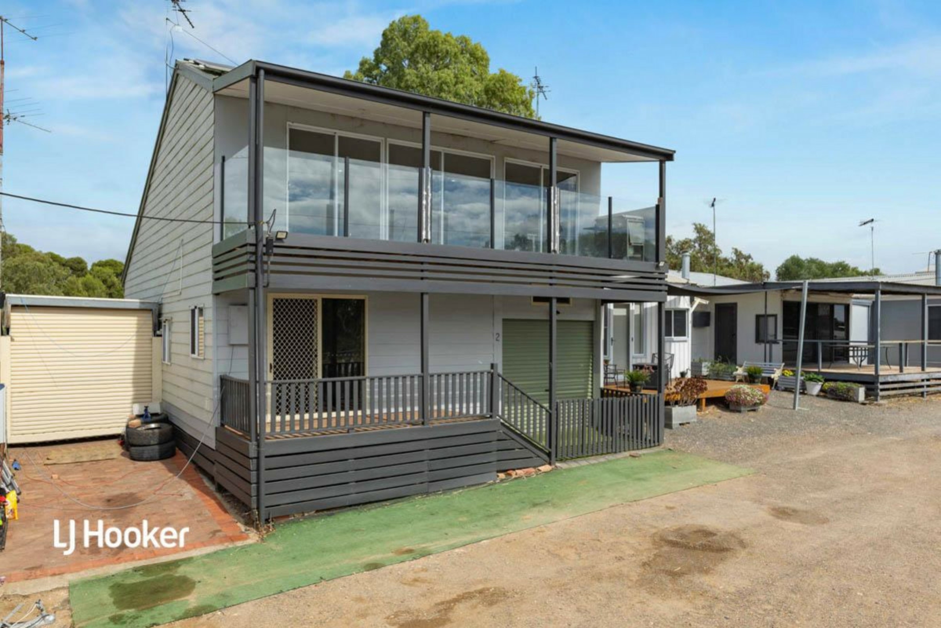 2 Mathews Circuit, WOODLANE