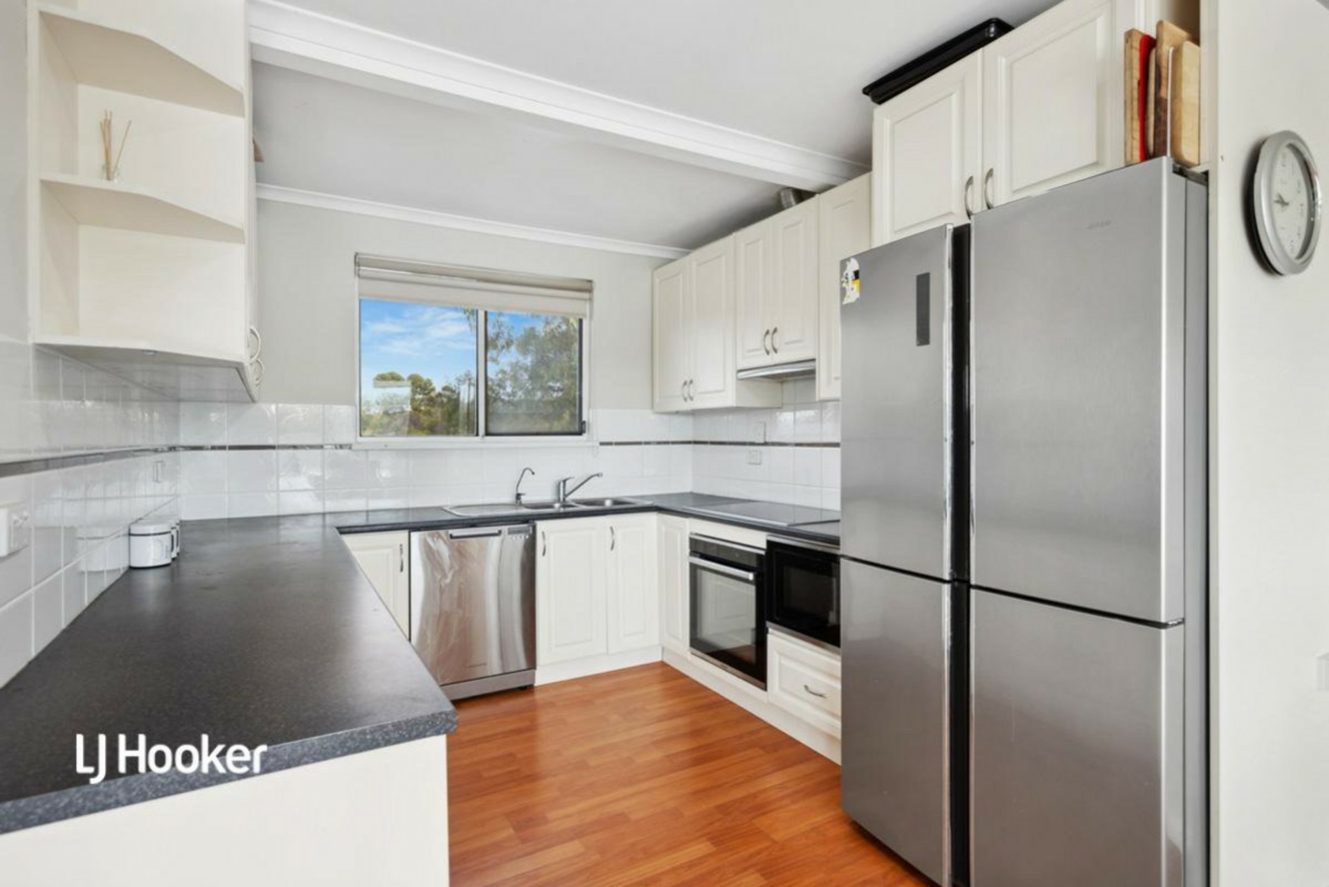 2 Mathews Circuit, WOODLANE
