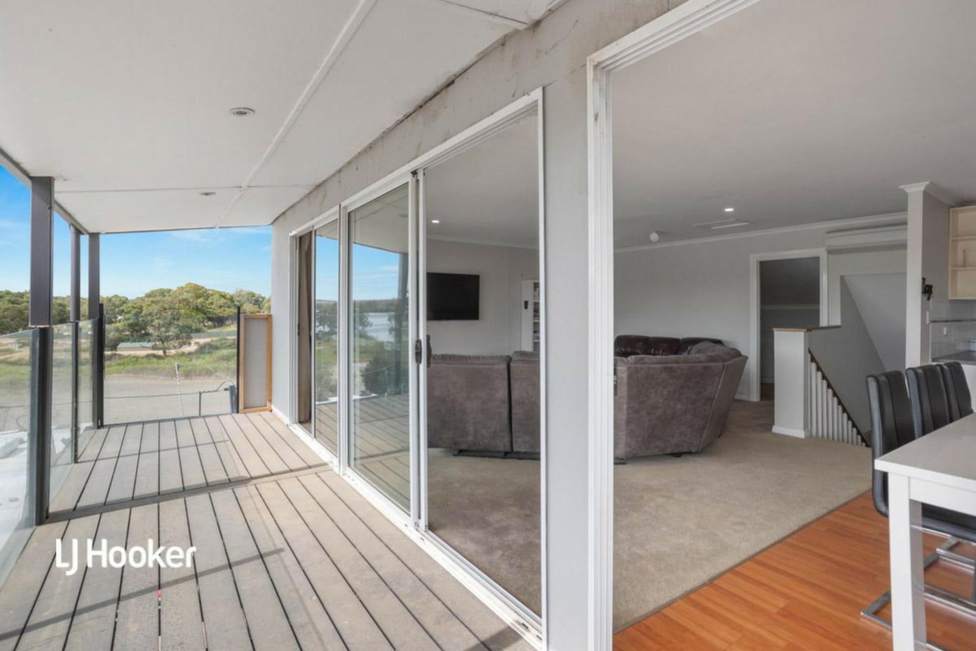 2 Mathews Circuit, WOODLANE