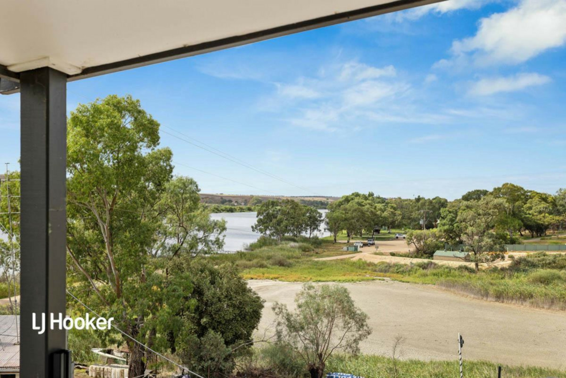 2 Mathews Circuit, WOODLANE