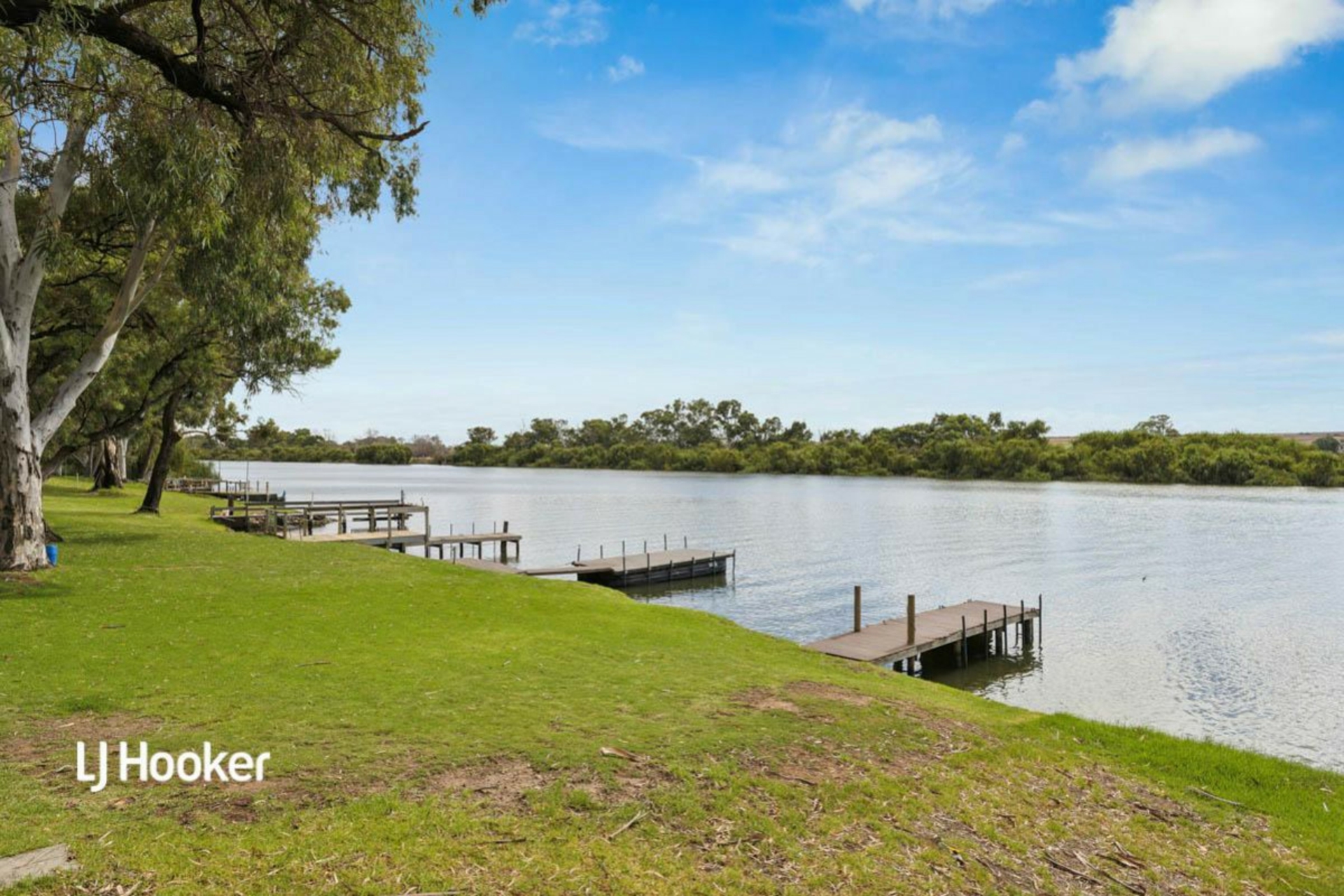 2 Mathews Circuit, WOODLANE