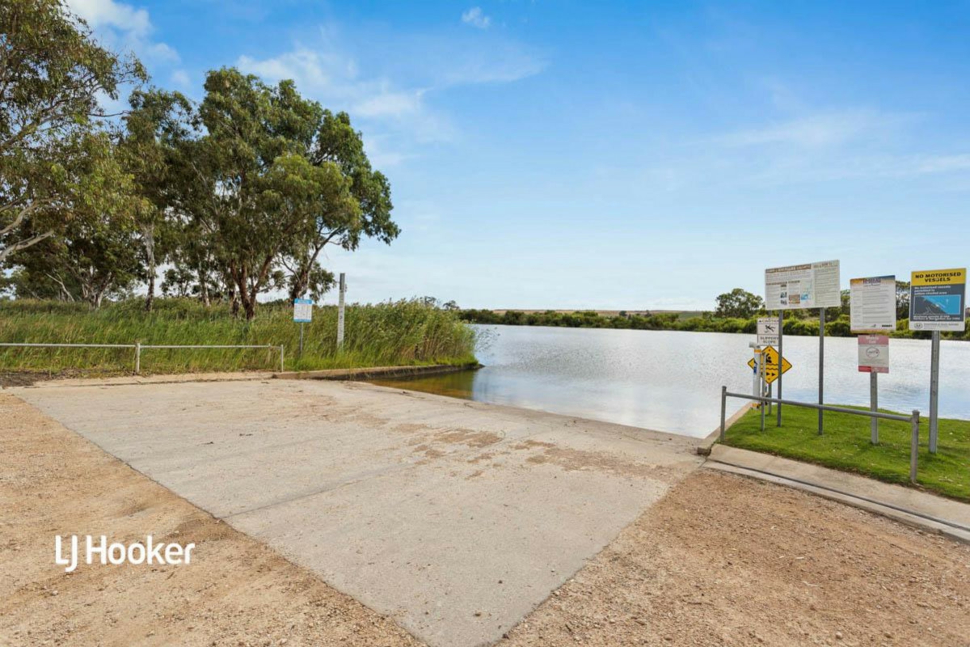 2 Mathews Circuit, WOODLANE