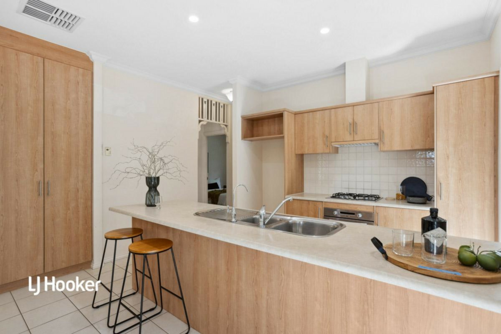 9 Newland Way, MAWSON LAKES