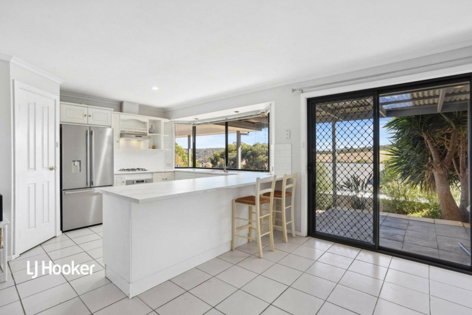 12 Bloomfield Avenue, GREENWITH