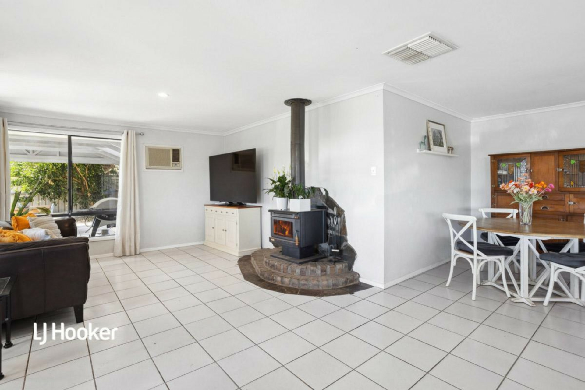 12 Bloomfield Avenue, GREENWITH