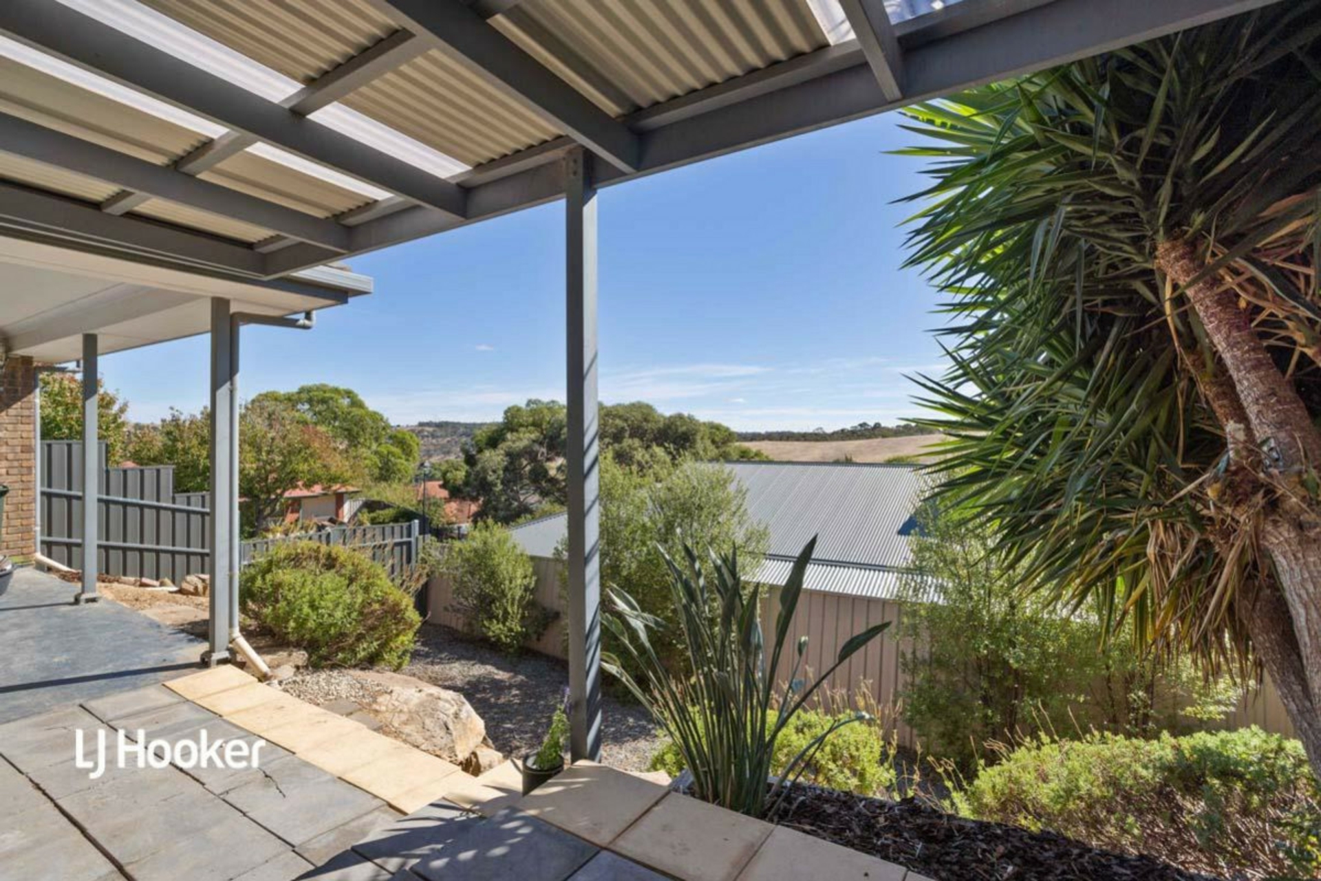 12 Bloomfield Avenue, GREENWITH