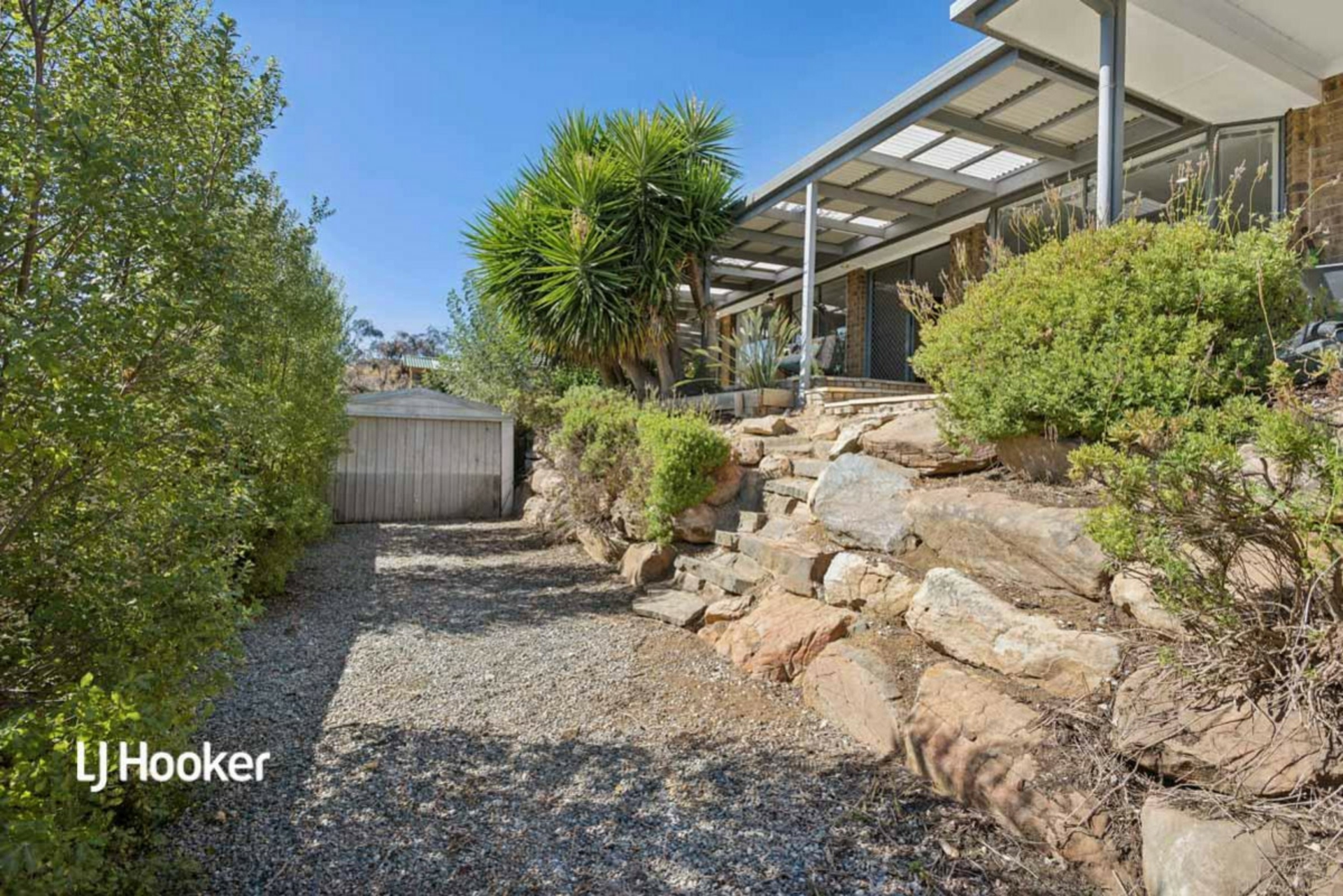 12 Bloomfield Avenue, GREENWITH