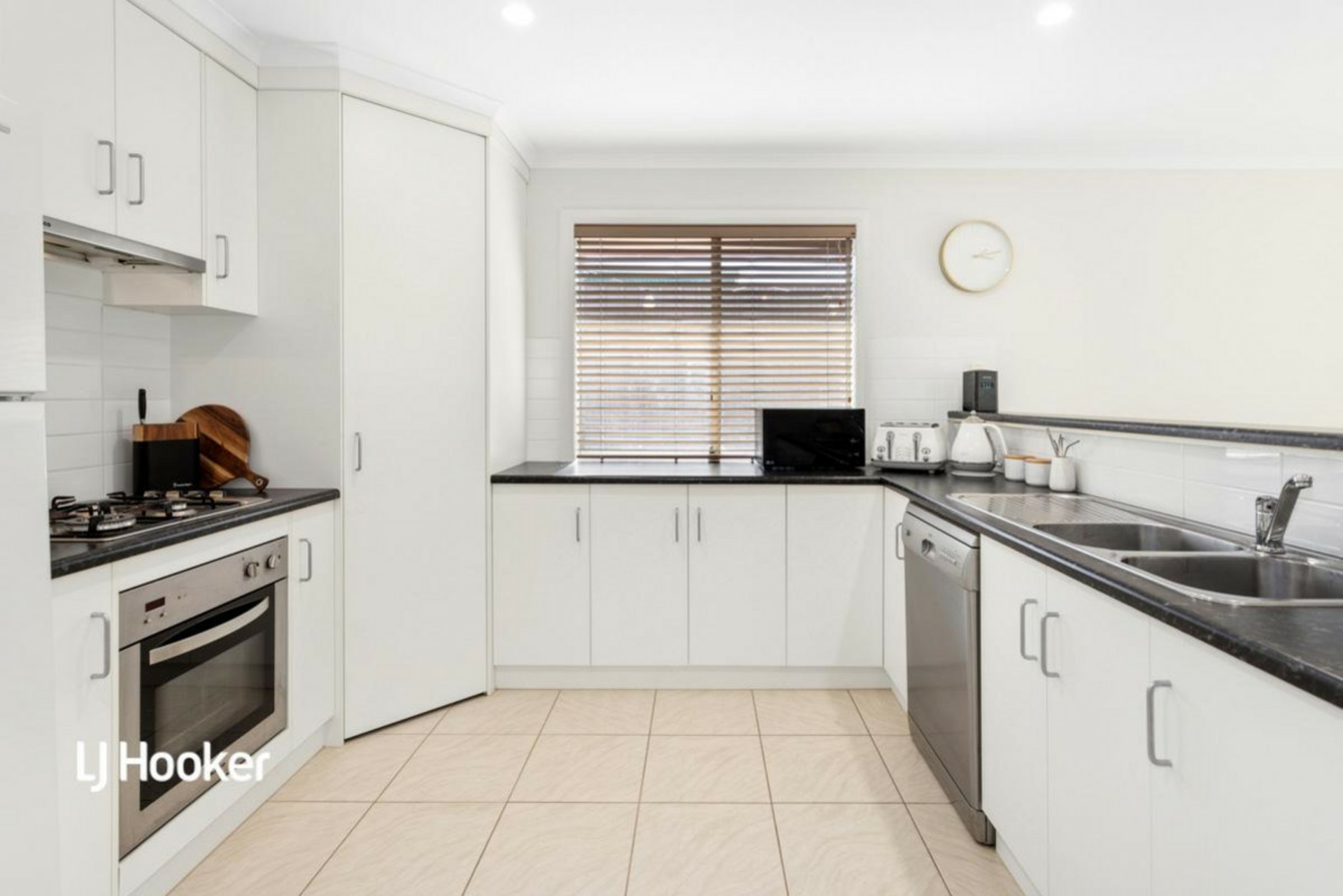 13 Gunya Crescent, INGLE FARM